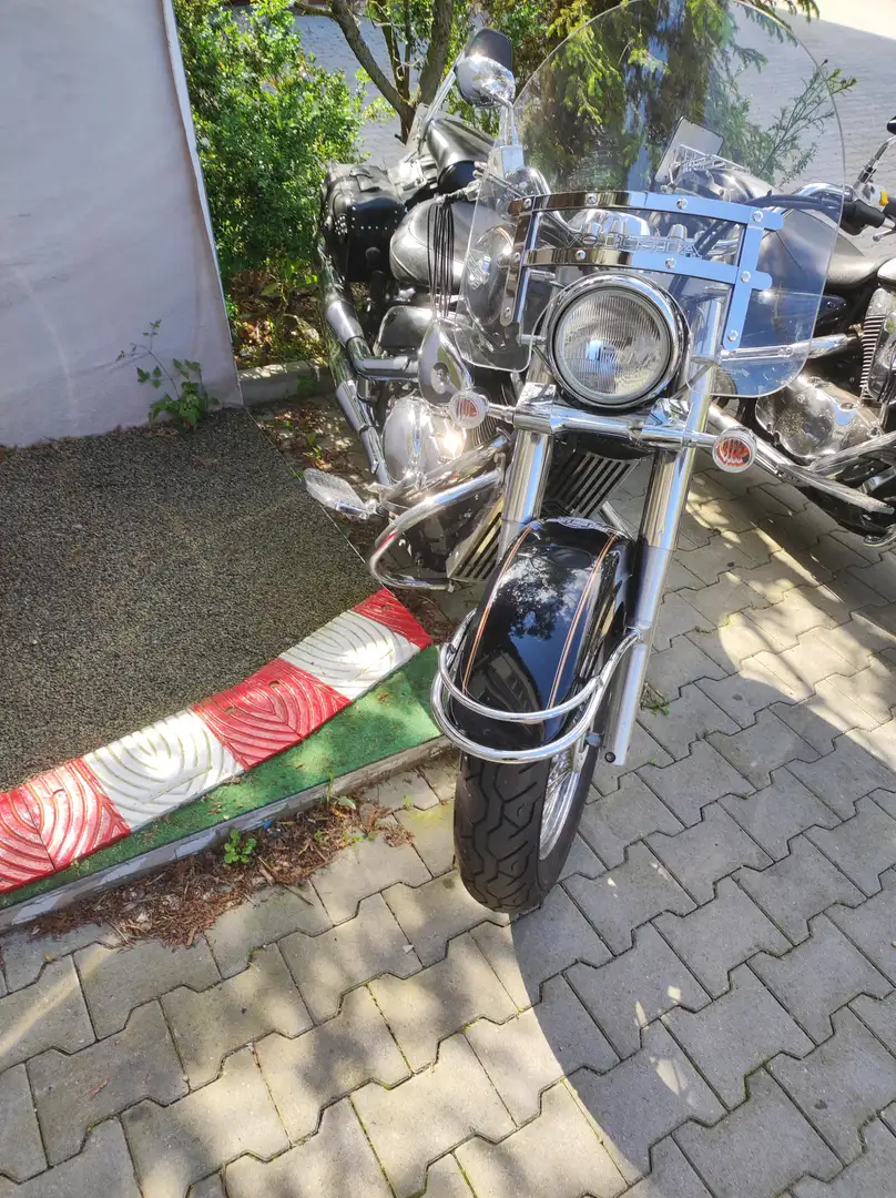 Suzuki VL 800 chopper Schwarz - 1