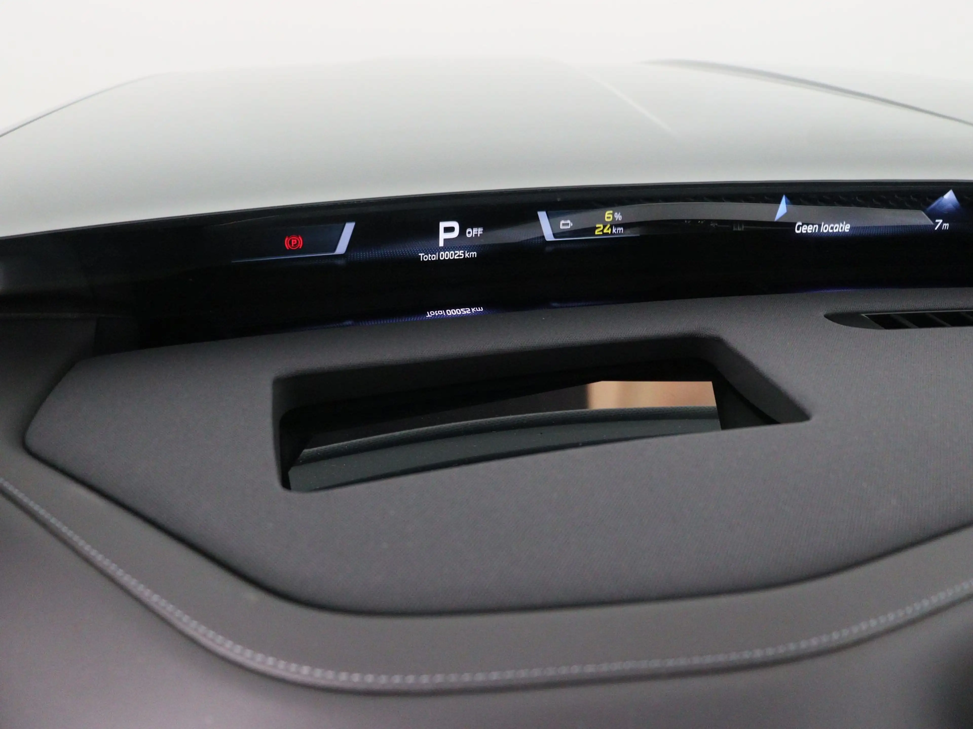BMW i7 xDrive50 118.1 kWh M Sport Pro | Panoramadak Sky L — photo 11