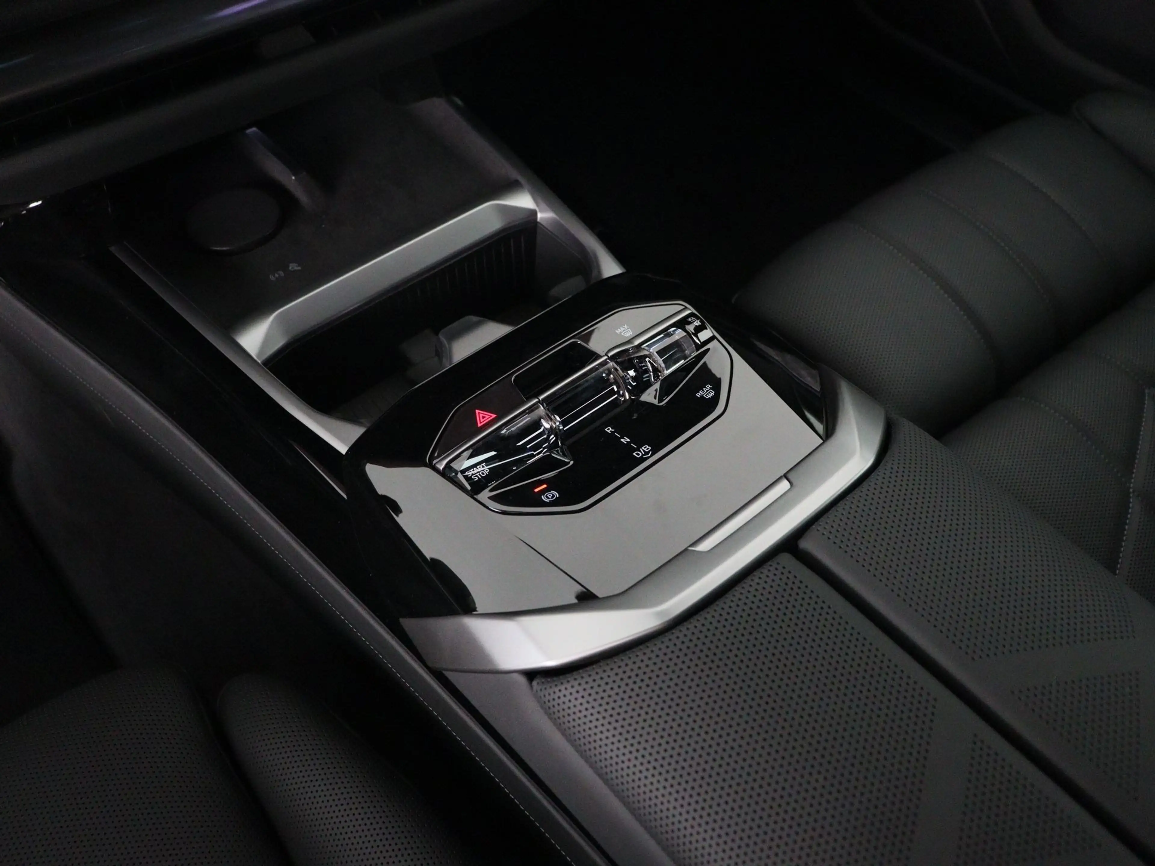 BMW i7 xDrive50 118.1 kWh M Sport Pro | Panoramadak Sky L — photo 10