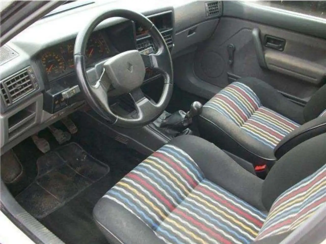 Renault R 19 Top Zustand ohne Rost( TÜV NEU ), foto 2