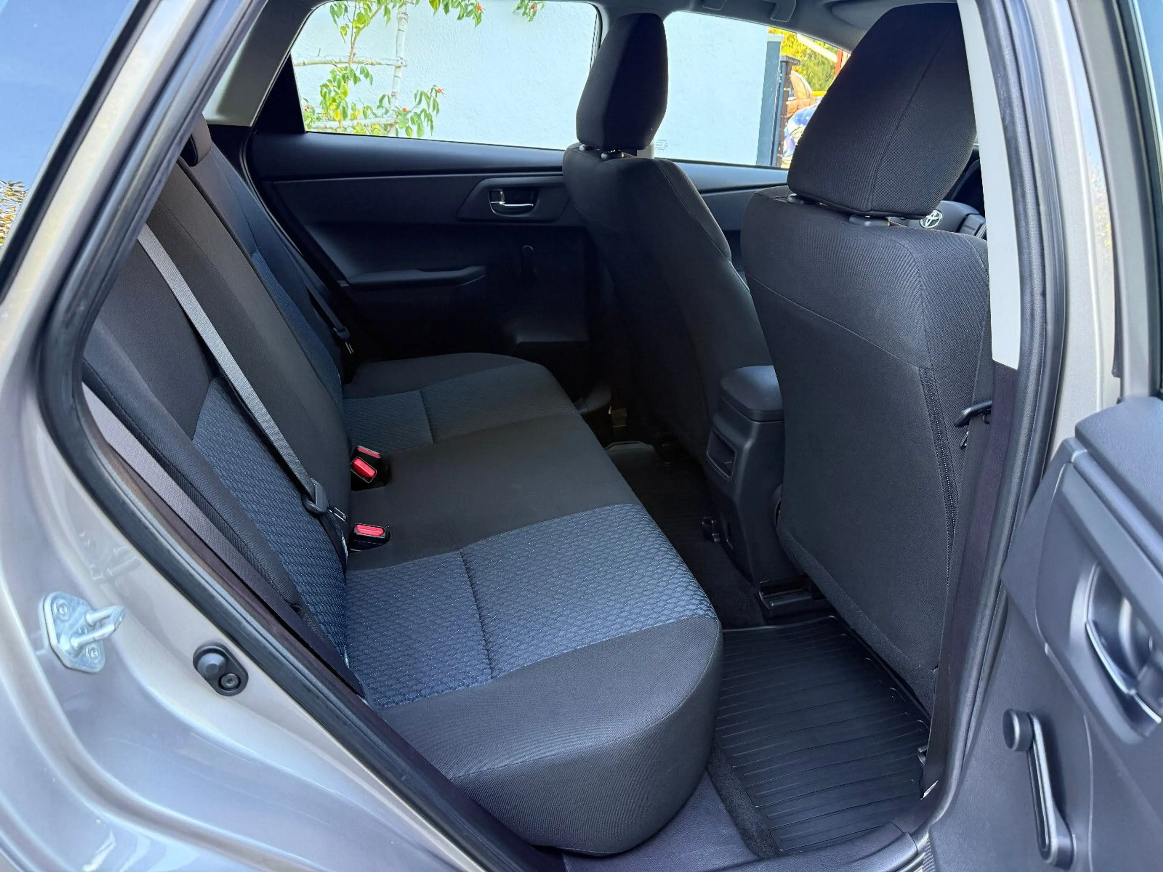 Toyota Auris Cool Klima 1 Hand 66333km — photo 14