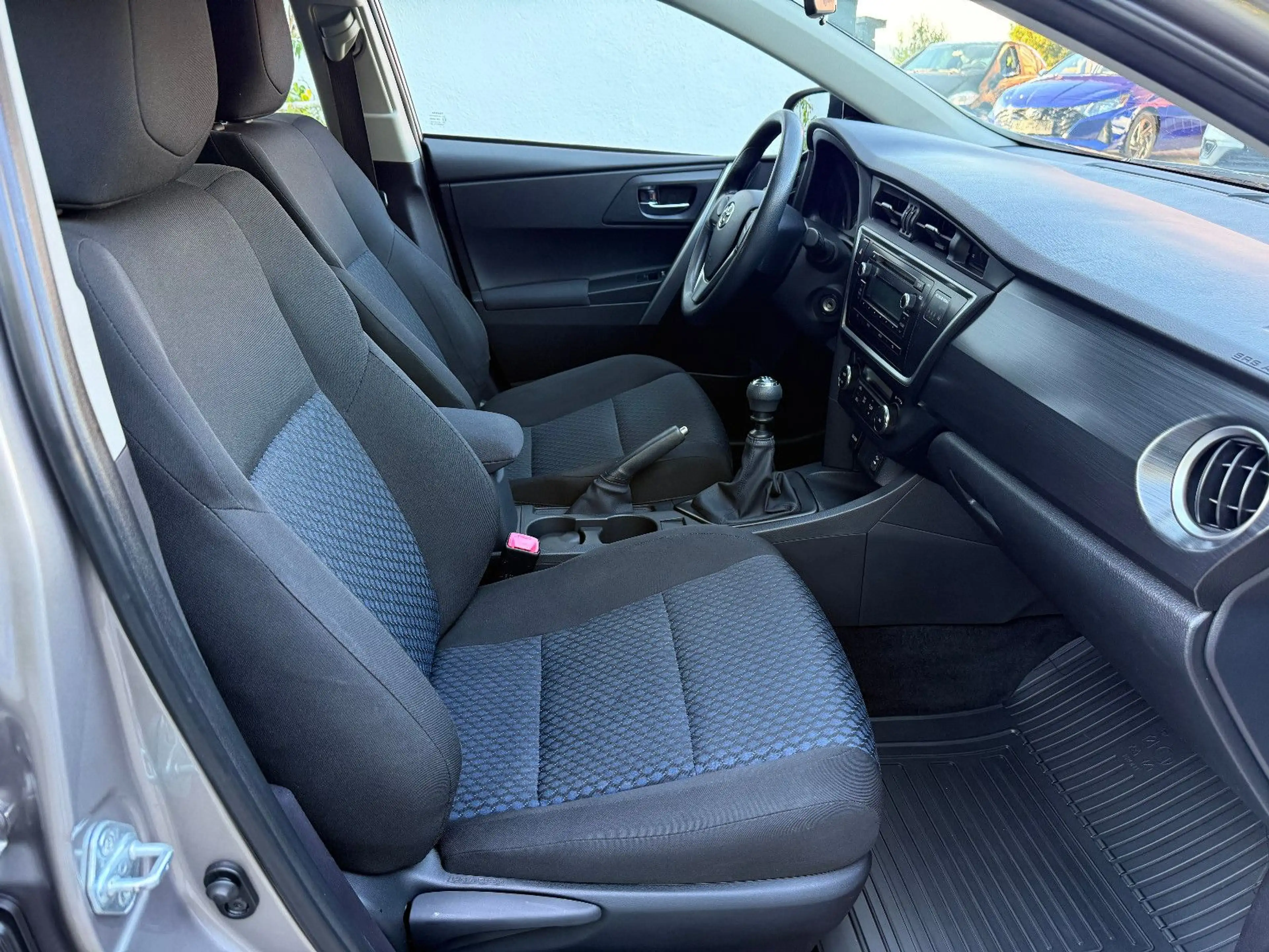 Toyota Auris Cool Klima 1 Hand 66333km — photo 12