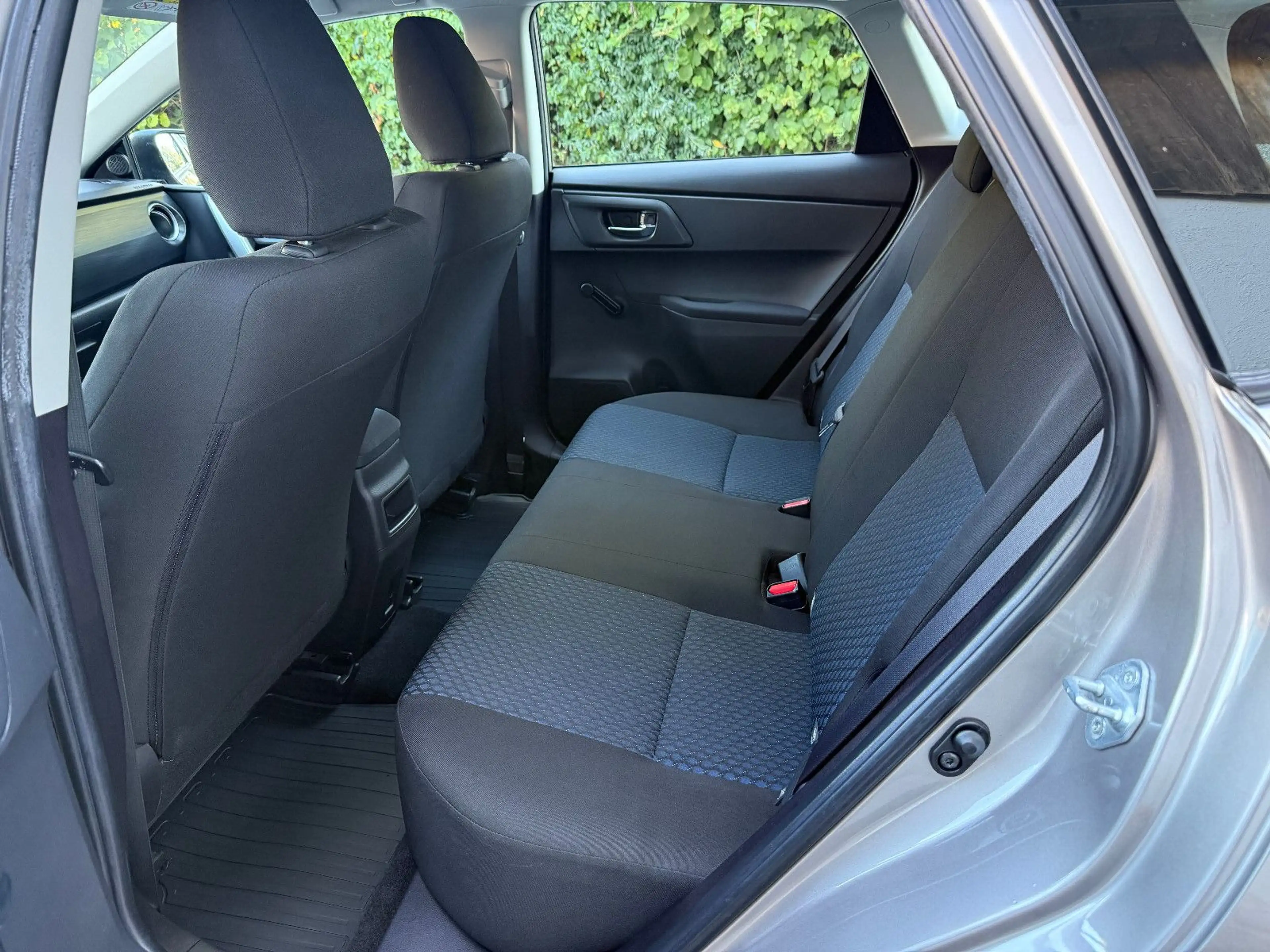 Toyota Auris Cool Klima 1 Hand 66333km — photo 11