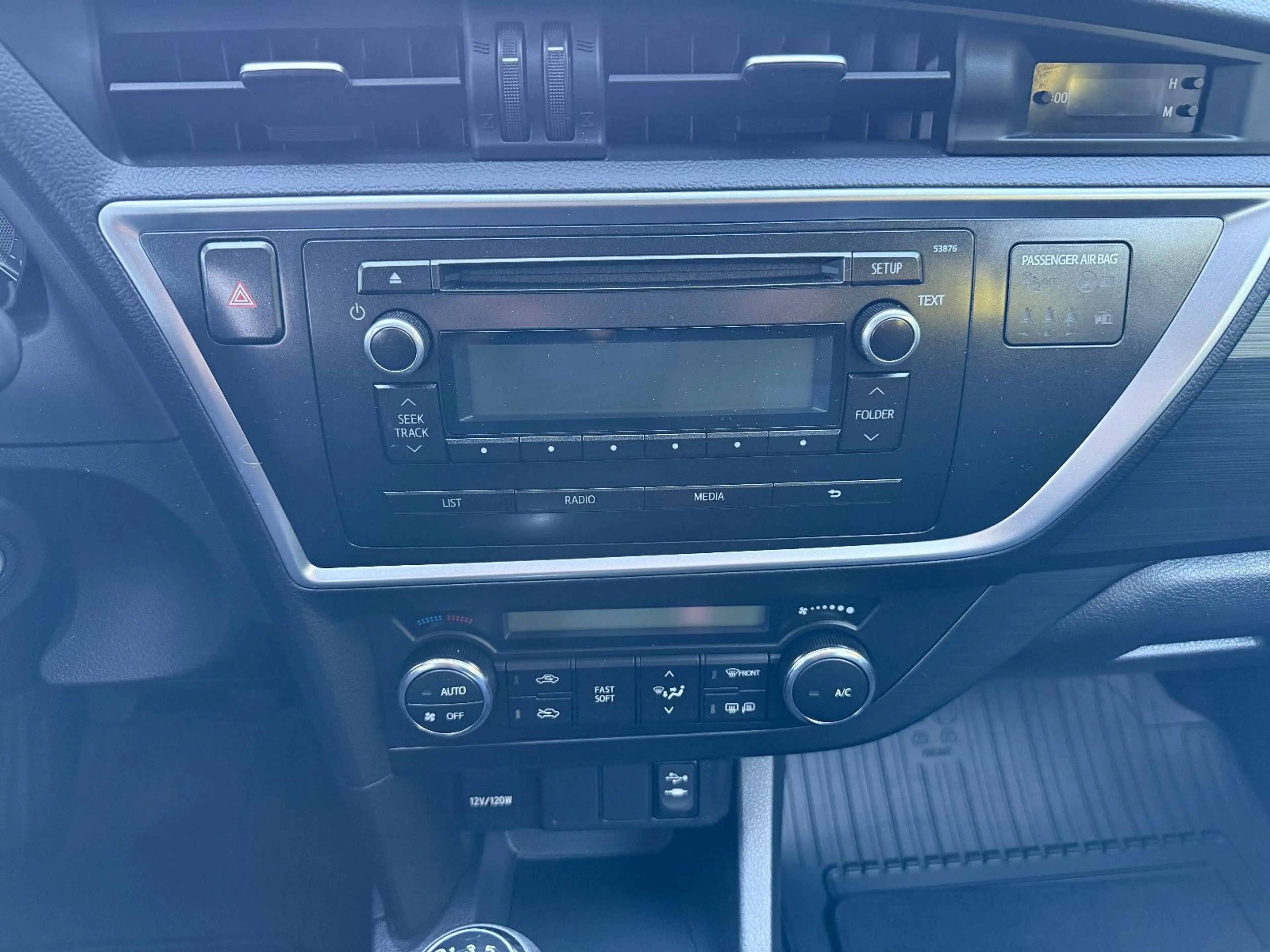 Toyota Auris Cool Klima 1 Hand 66333km — photo 17