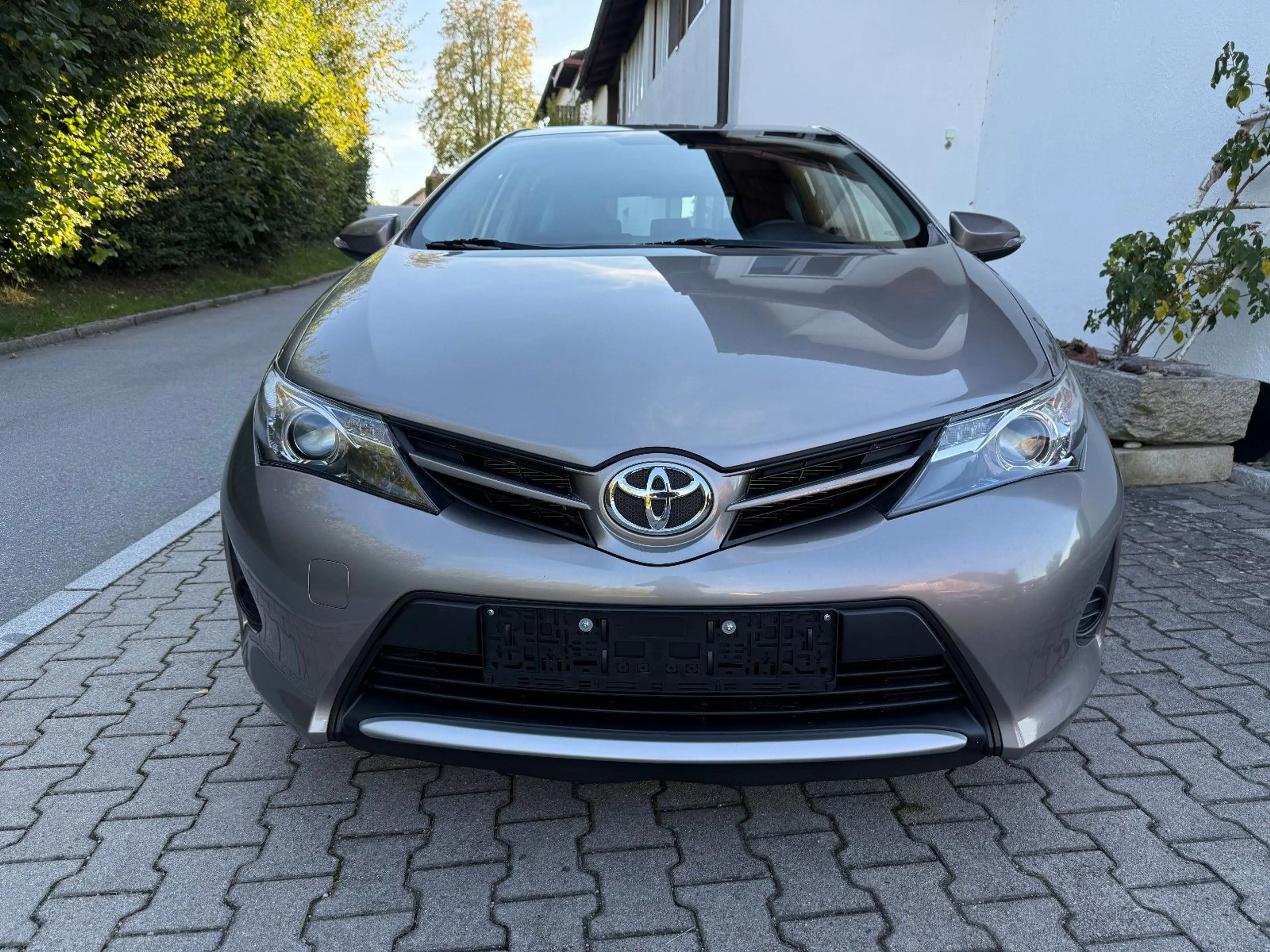 Toyota Auris Cool Klima 1 Hand 66333km — photo 4