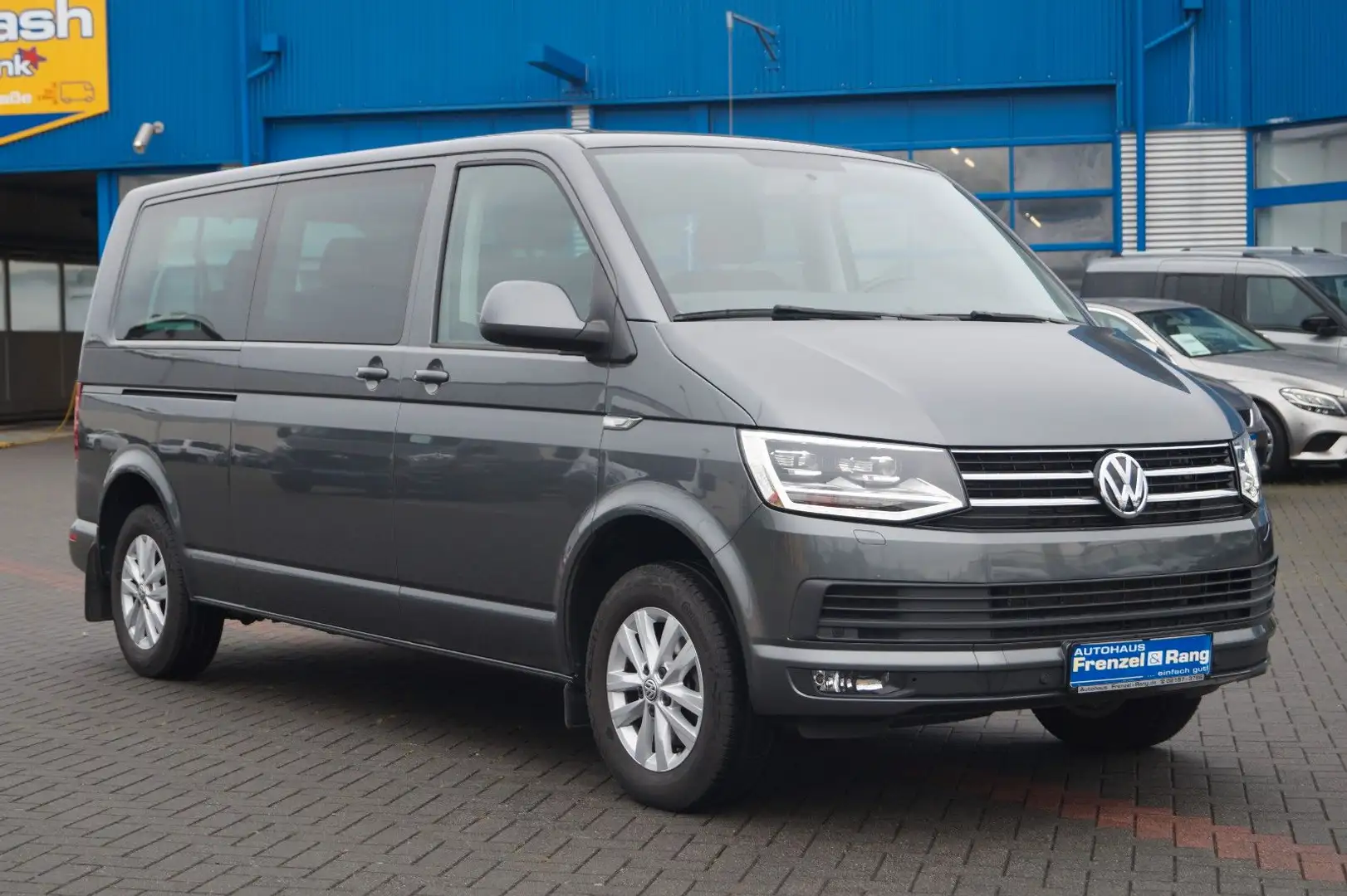 Volkswagen T6 Caravelle Comfortline lang *Navi*LED* 8 Sitze Grau - 1