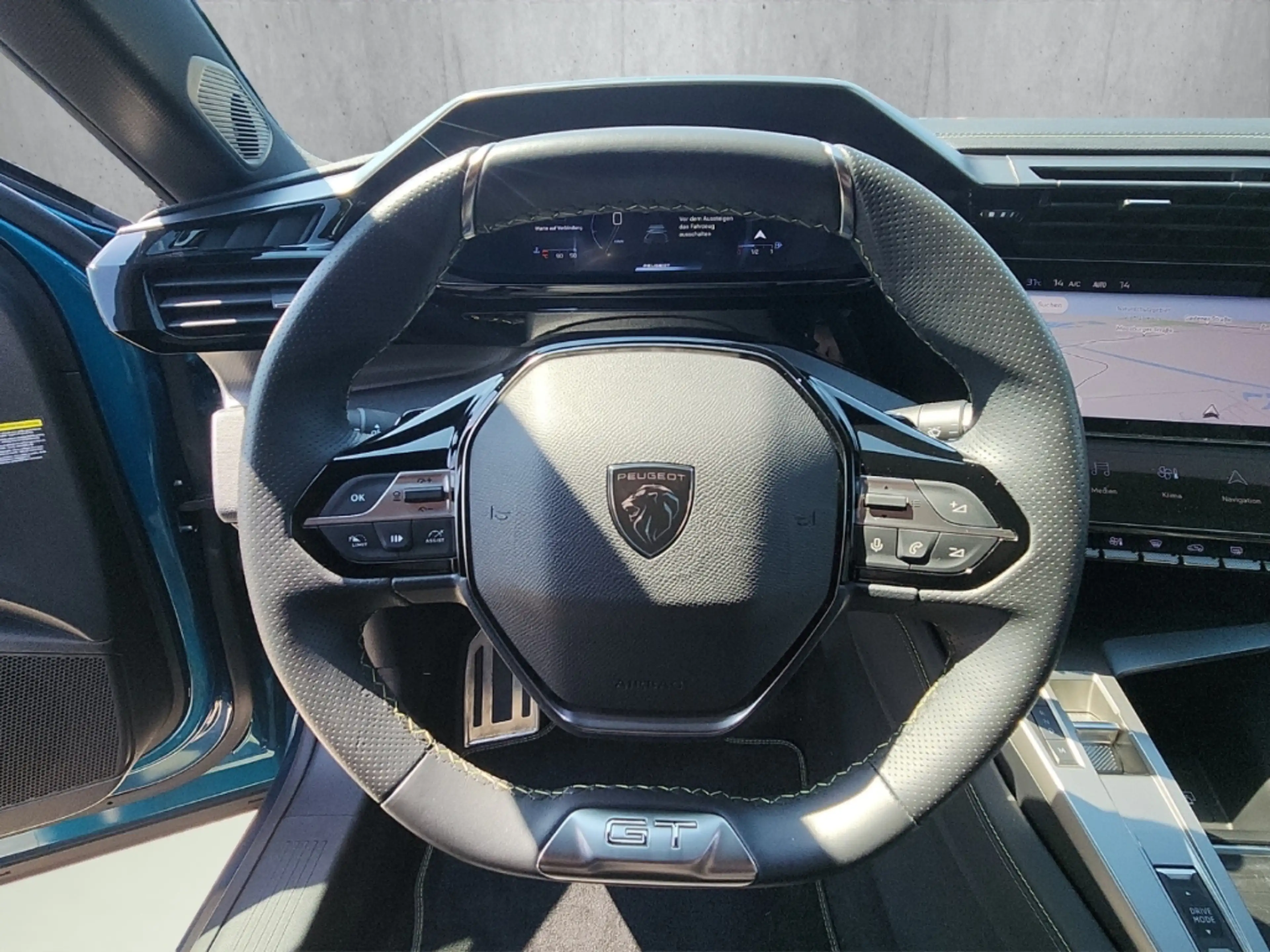 Peugeot 408 GT PT130 EAT8 AHK-abnehmbar Memory Sitze Kamera LE — photo 10
