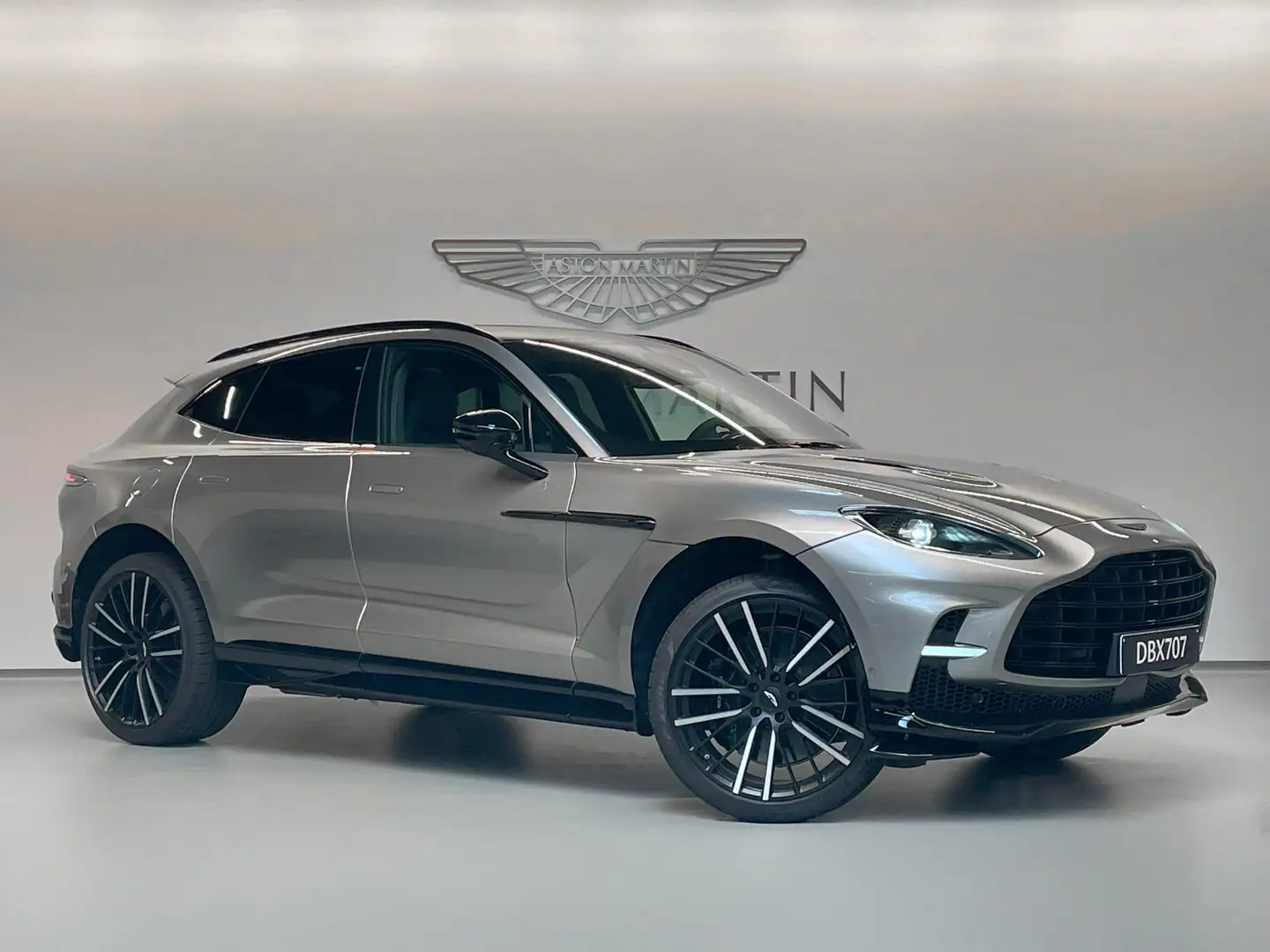 Aston Martin DBX 707 | NEW 2025 MODEL Argintiu - 1