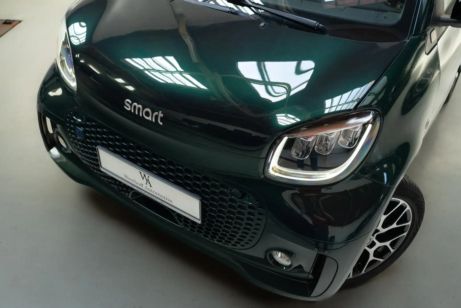 smart forTwo EQ Selected Color LED CarPlay Leder JBL Winter Grün - 2