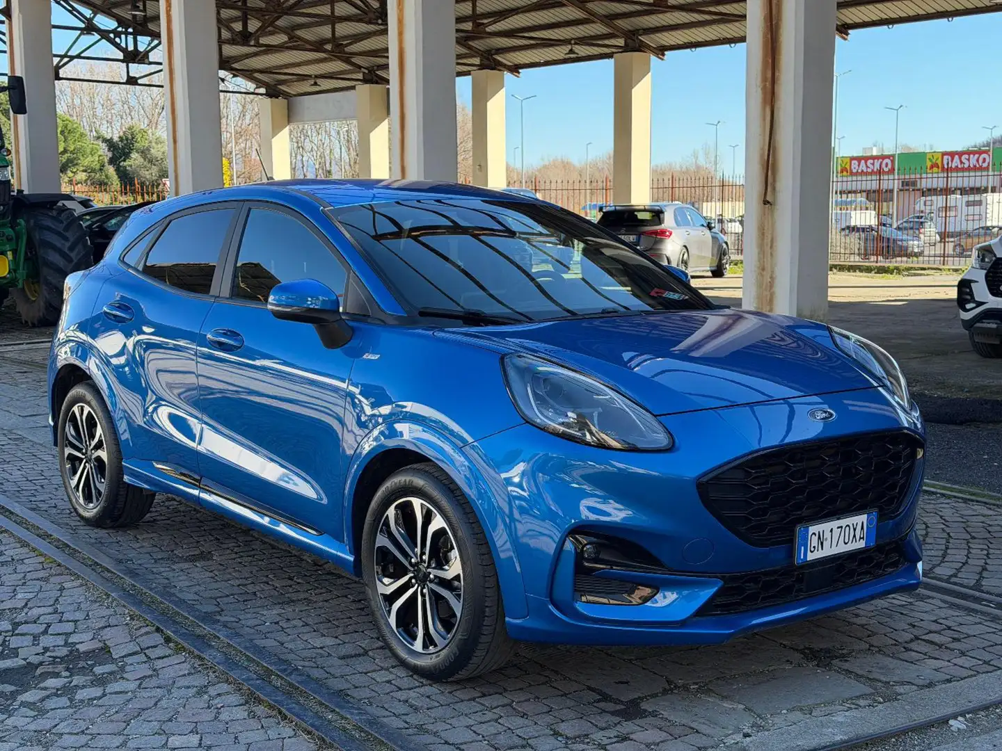 Ford Puma 1.0 EcoBoost Hybrid 125 CV S&S ST-Line X Blau - 2
