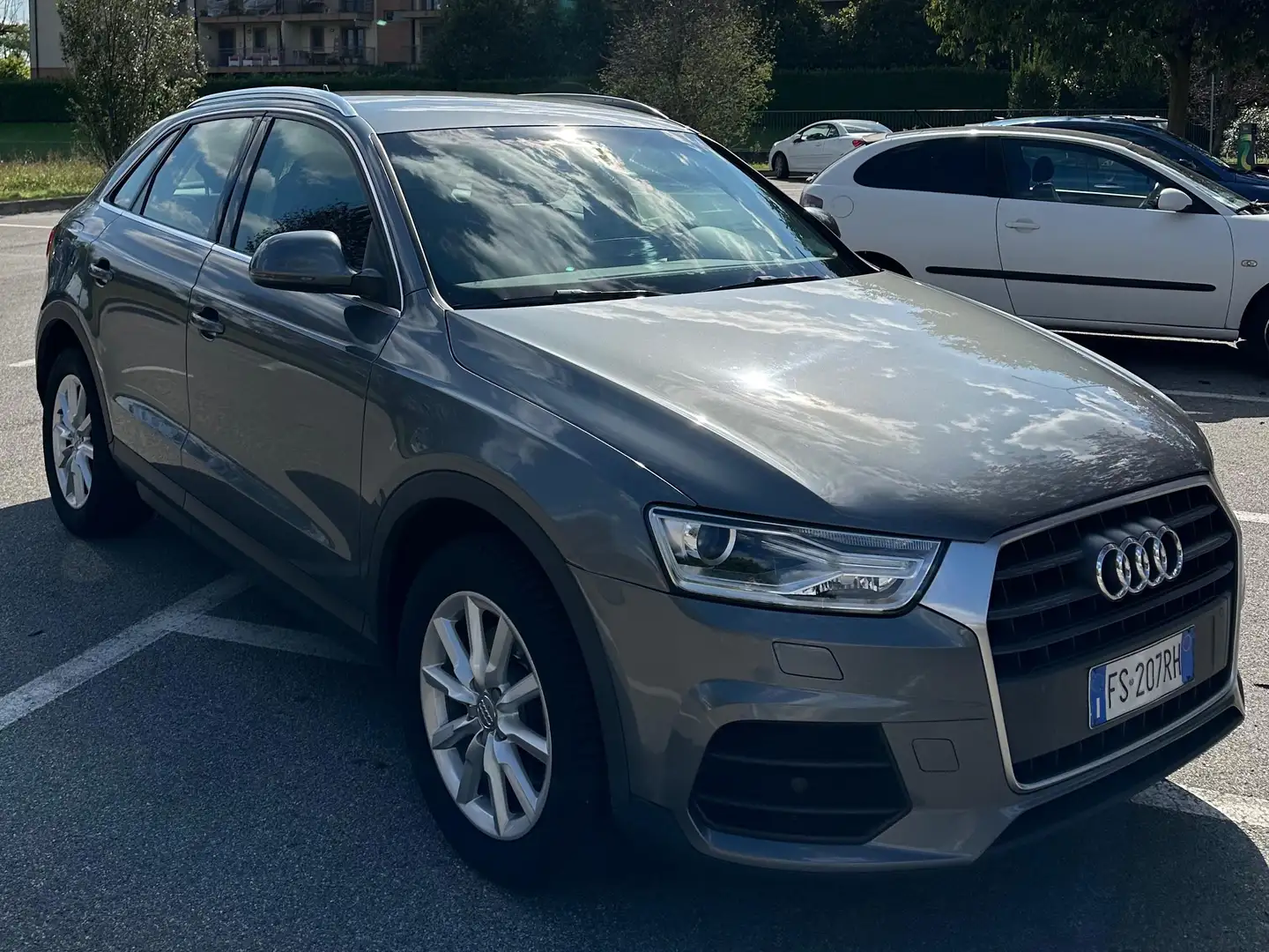 Audi Q3 Q3 I 20151.4 tfsi cod Business s-tronic Grigio - 2