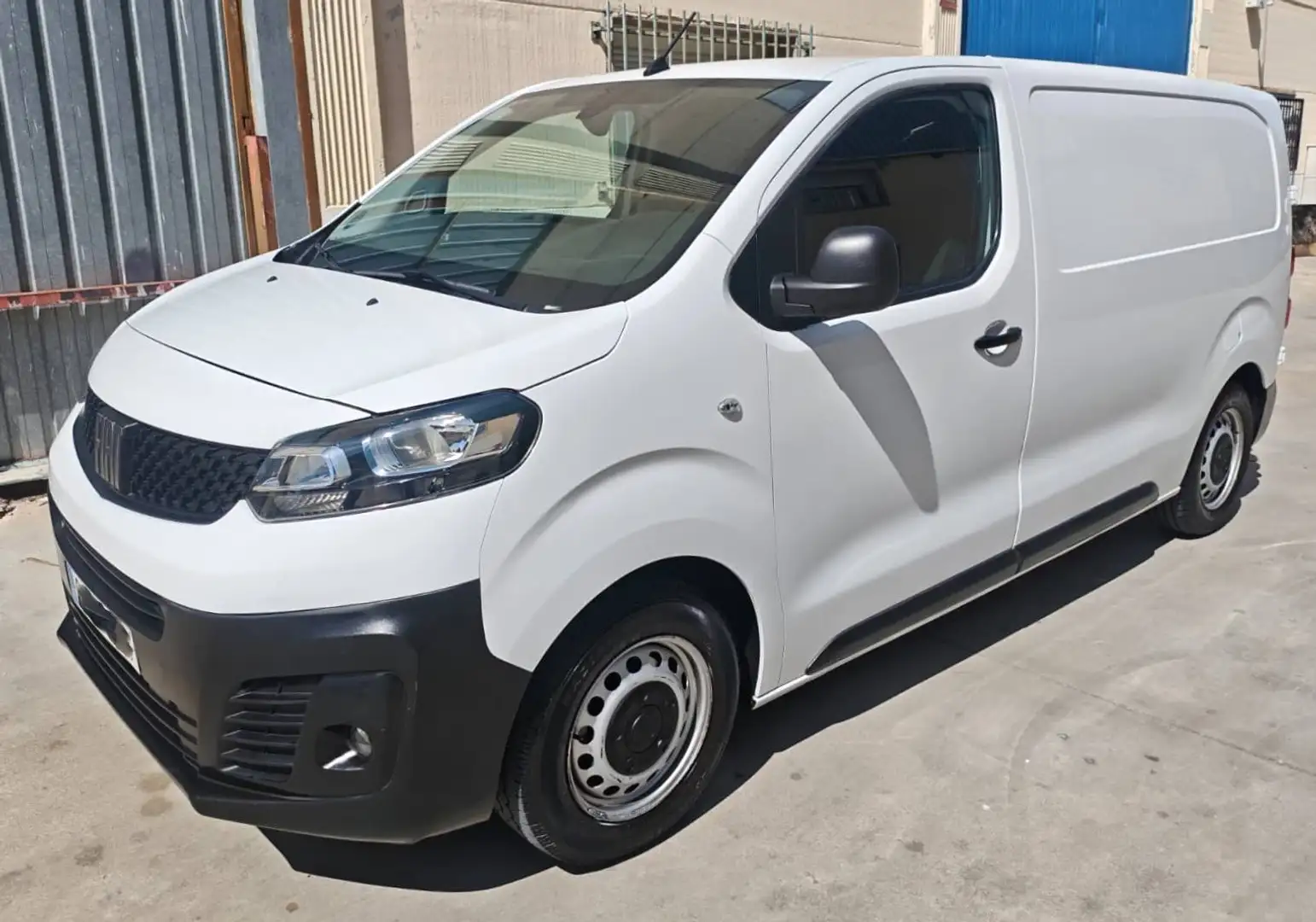 Fiat Scudo Scudo Furgón 1.5BlueHDI L2 120 Blanco - 2