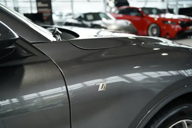 Alfa Romeo Stelvio view 12