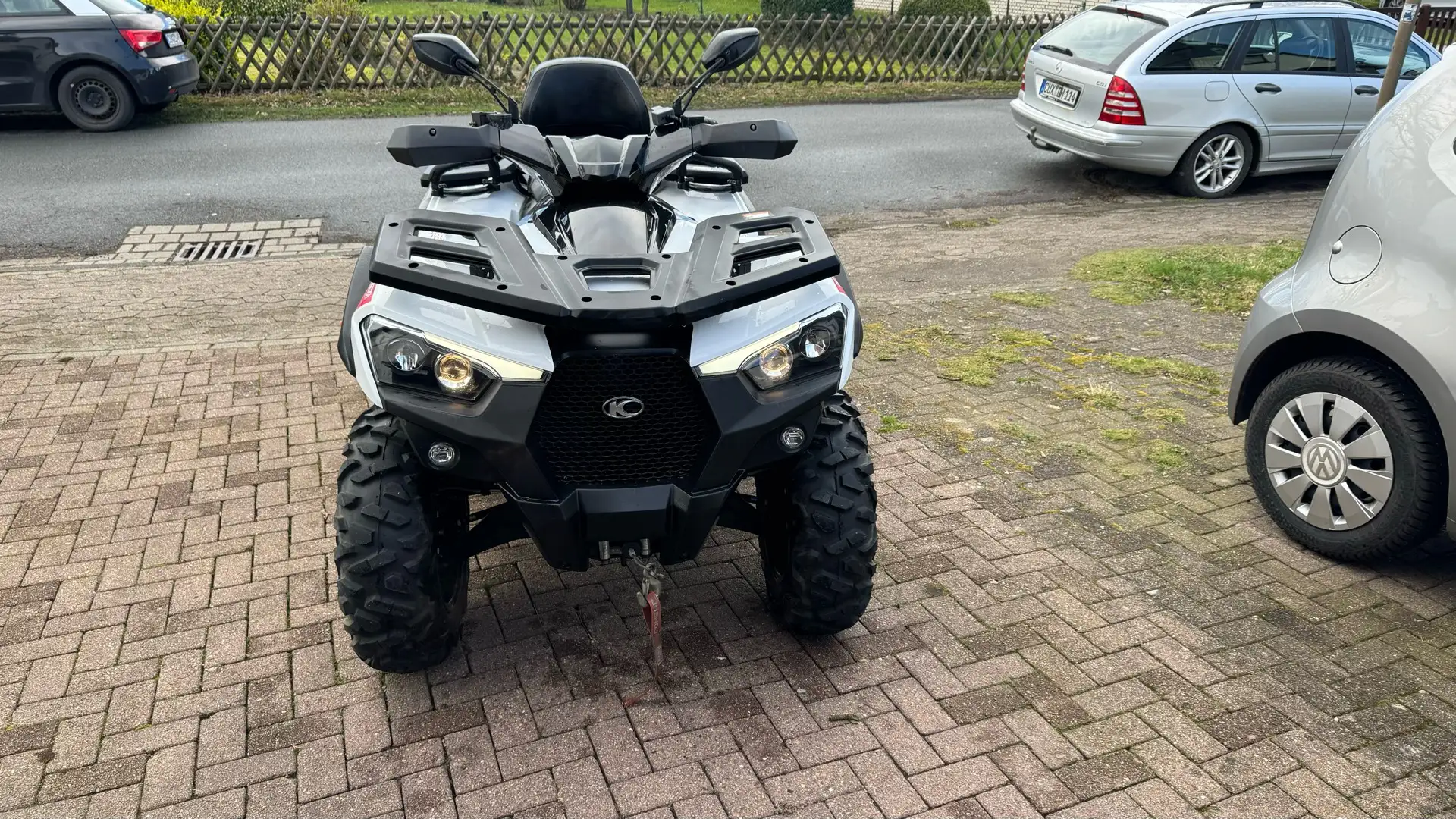 Kymco MXU 700 Servo und Winde Biały - 1