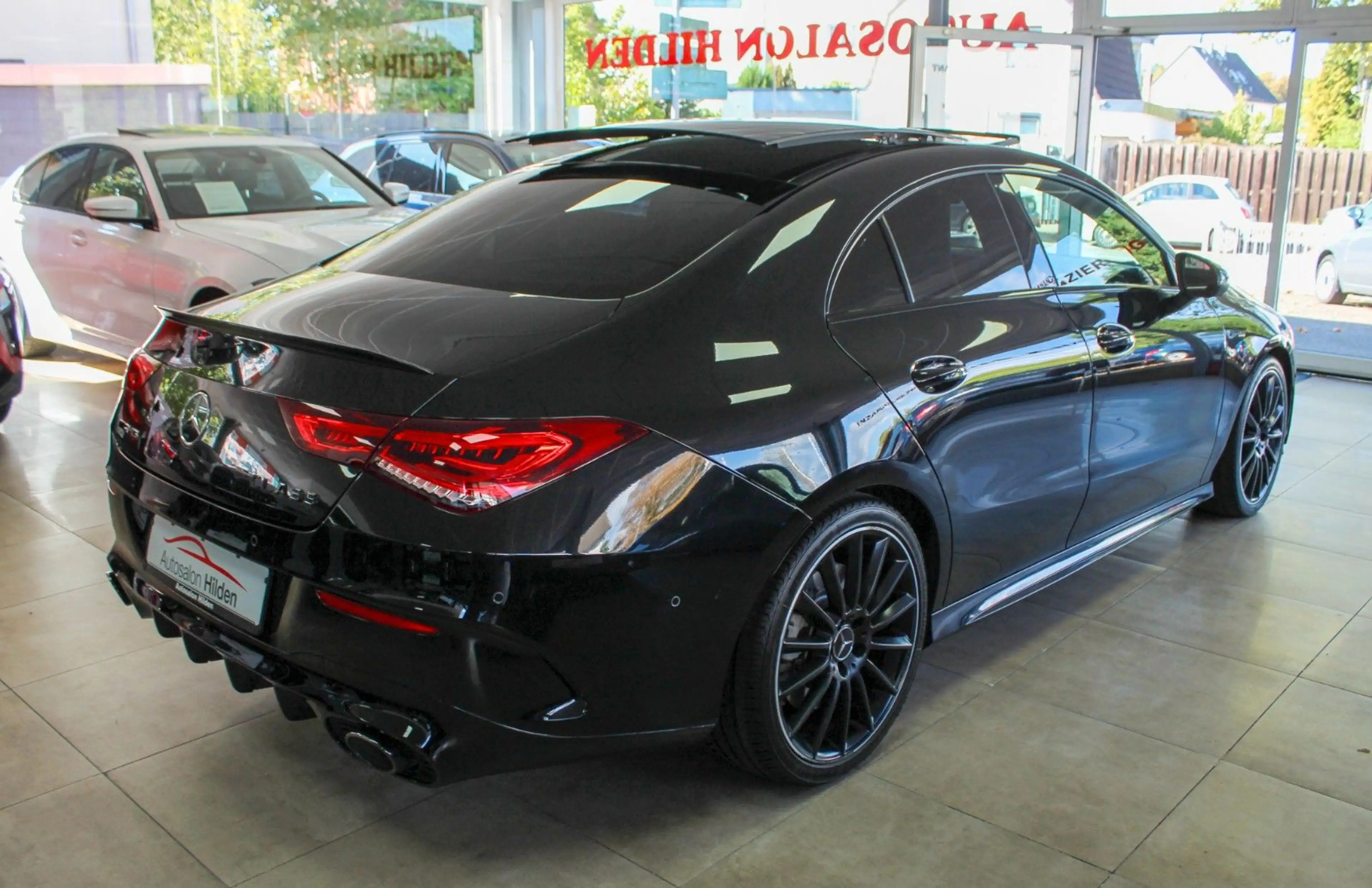 Mercedes-Benz CLA 35 AMG 4Matic Pano Distronic Multibeam 360° — photo 8