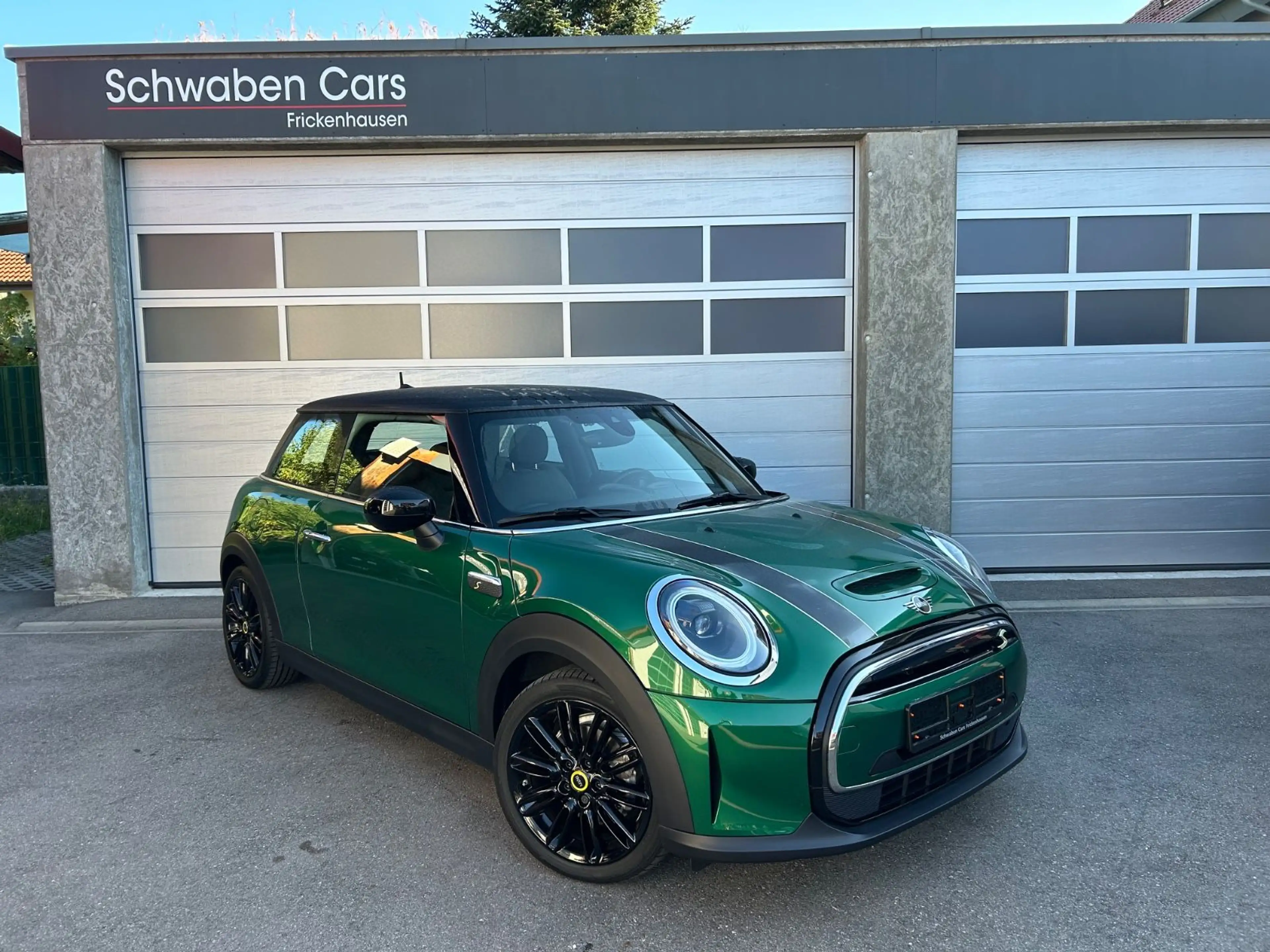 MINI Cooper SE "Facelift" LED PDC Driving Assist 17 — photo 7