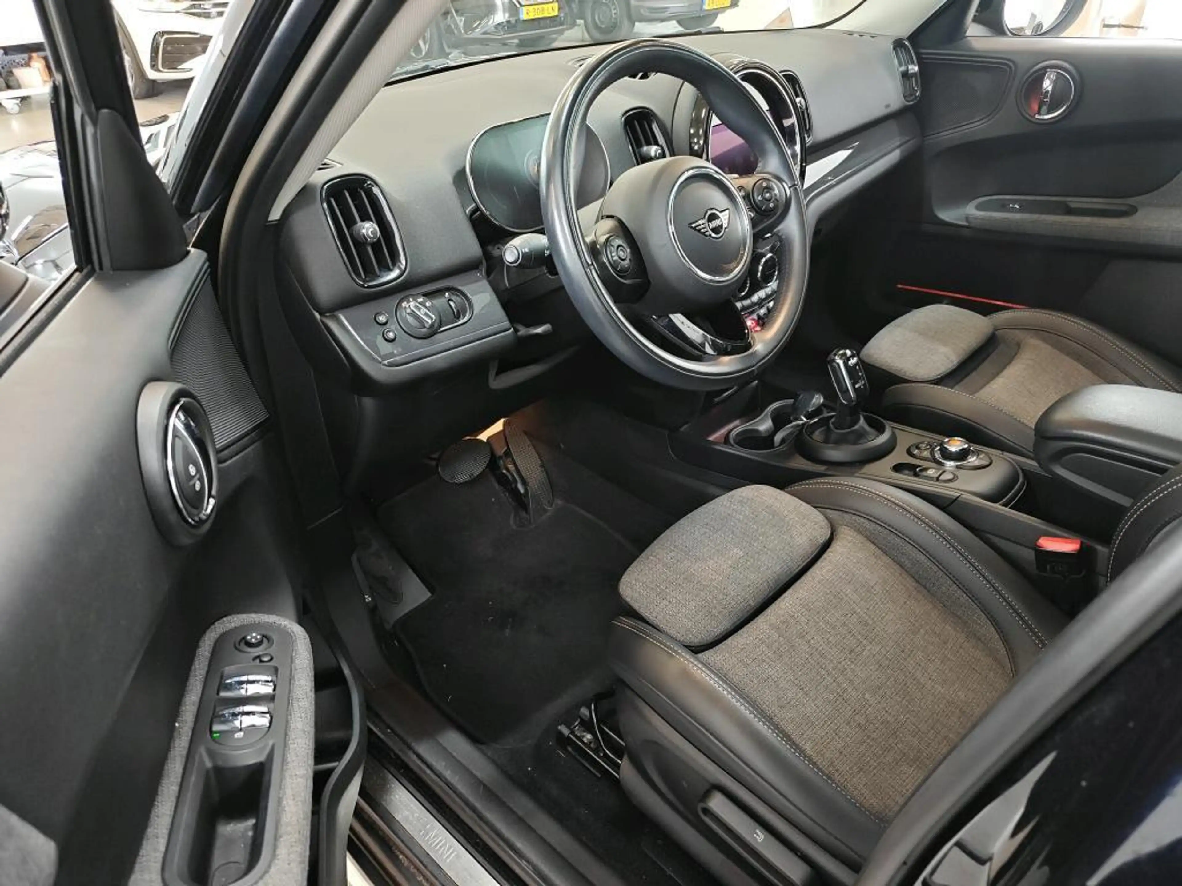 MINI Cooper Countryman 1.5 Business Edition PANODAK | 1/2 LEDER | NAVI — photo 10