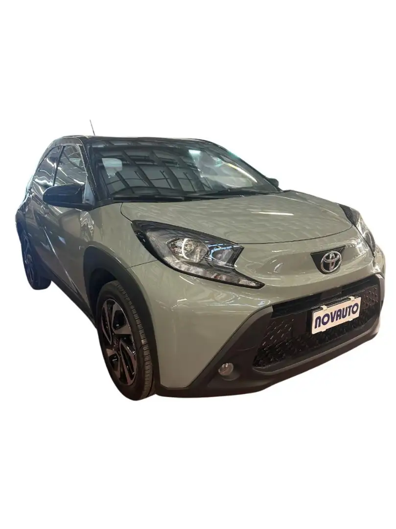 Toyota Aygo X 1.0 VVT-i 72 CV 5 porte Trend Gris - 1