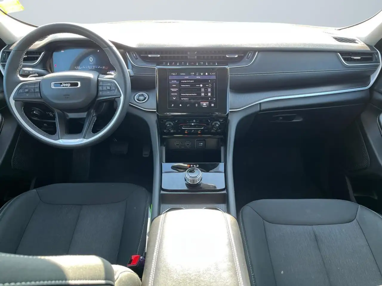 Jeep Grand Cherokee снимка Jeep Grand Cherokee