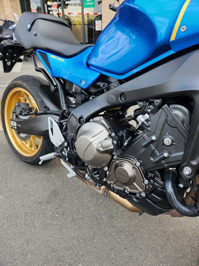 Yamaha XSR 900 Blau - 2