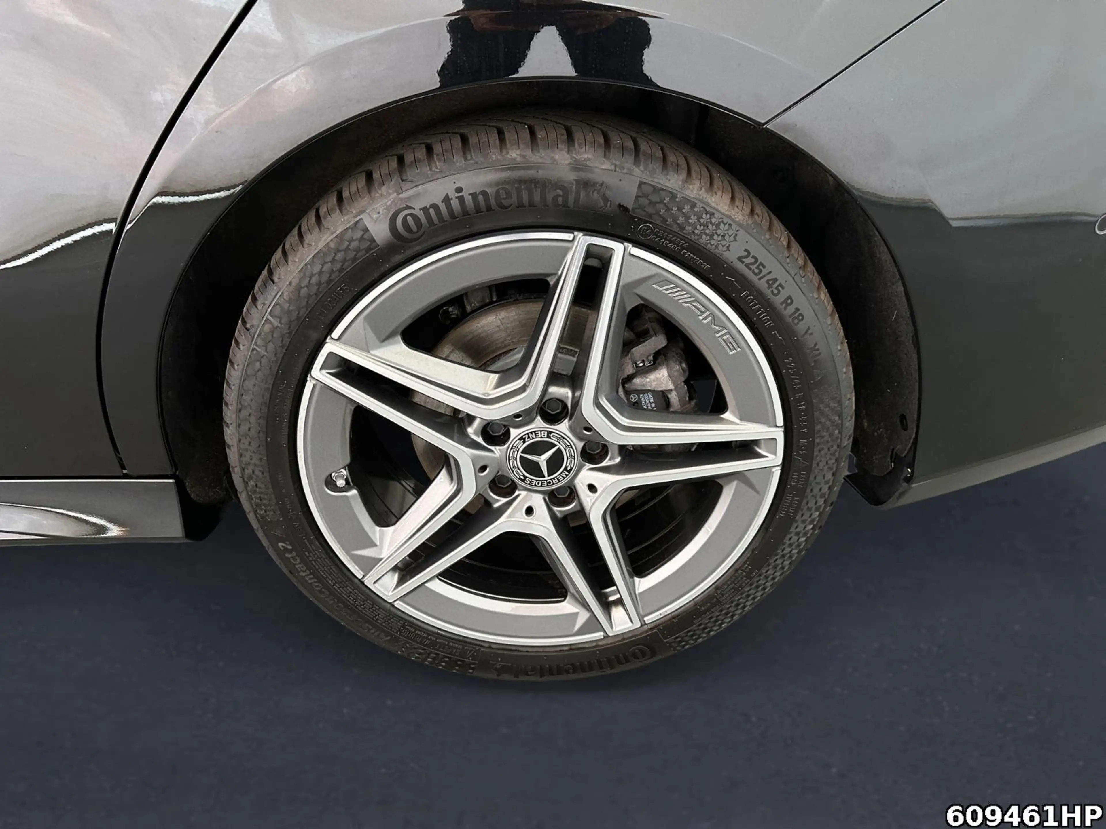 Mercedes-Benz CLA 200 d AMG Line LED Keyl. Kamera Totwinkel — photo 5
