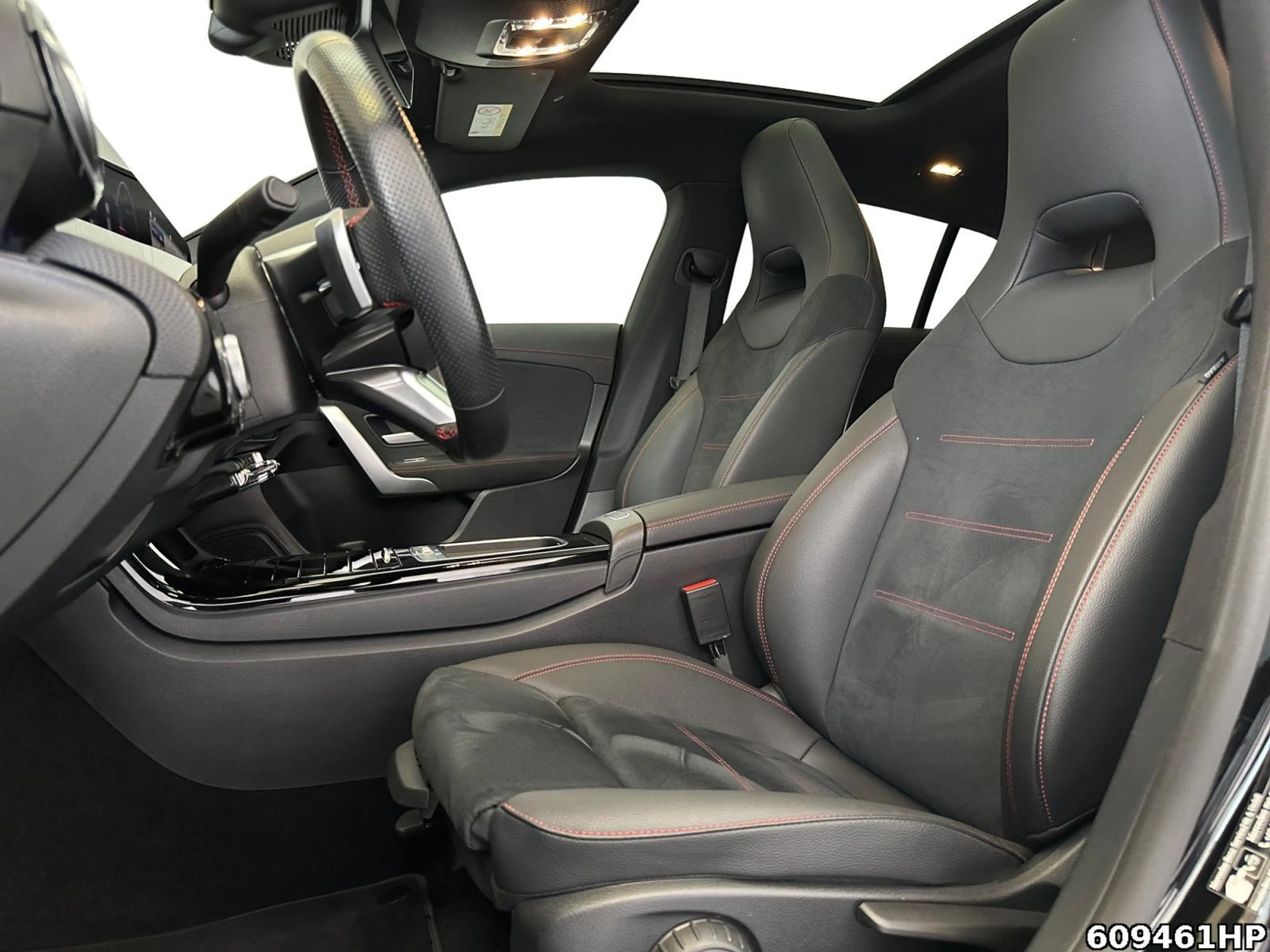 Mercedes-Benz CLA 200 d AMG Line LED Keyl. Kamera Totwinkel — photo 10