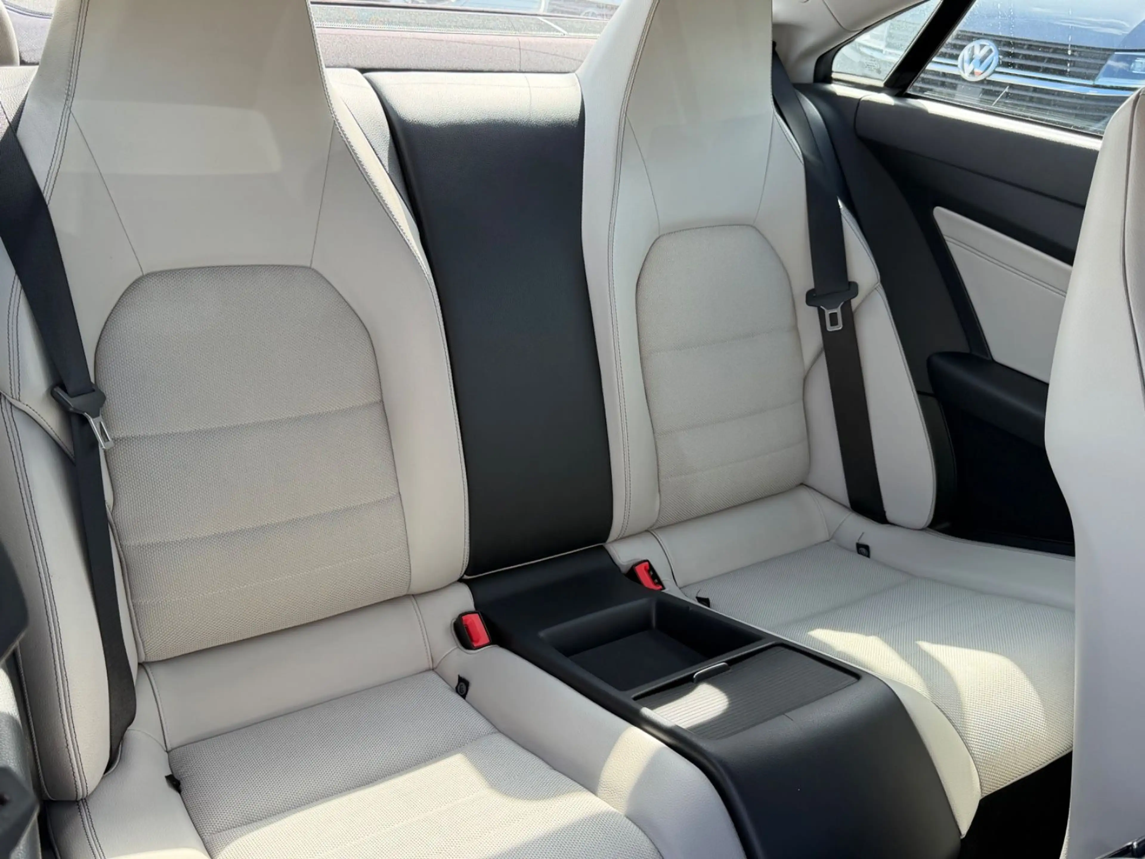 Mercedes-Benz E 250 Coupe CDI BlueEfficiency — photo 13
