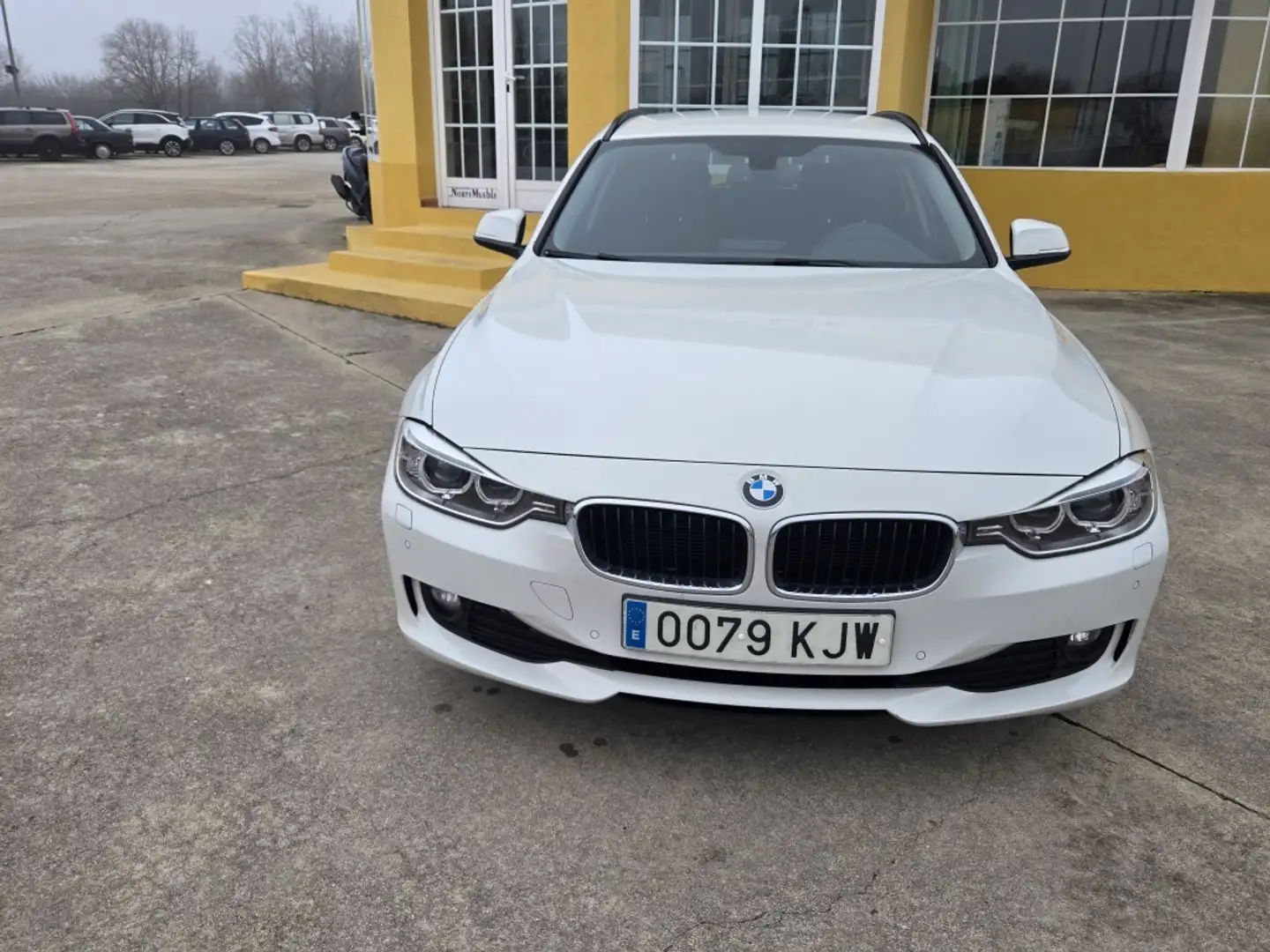 BMW 320 320d Touring Efficient Dynamics Weiß - 2