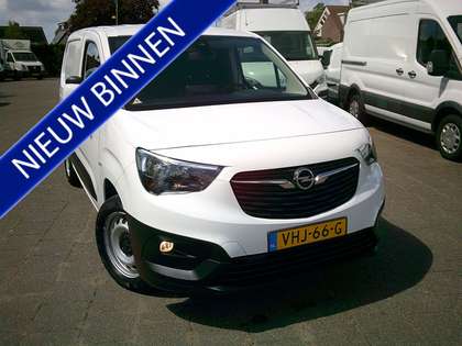 Opel Combo 1.5D L1H1 Edition VOORZIEN VAN 8 TRAPS AUTOMAAT !!