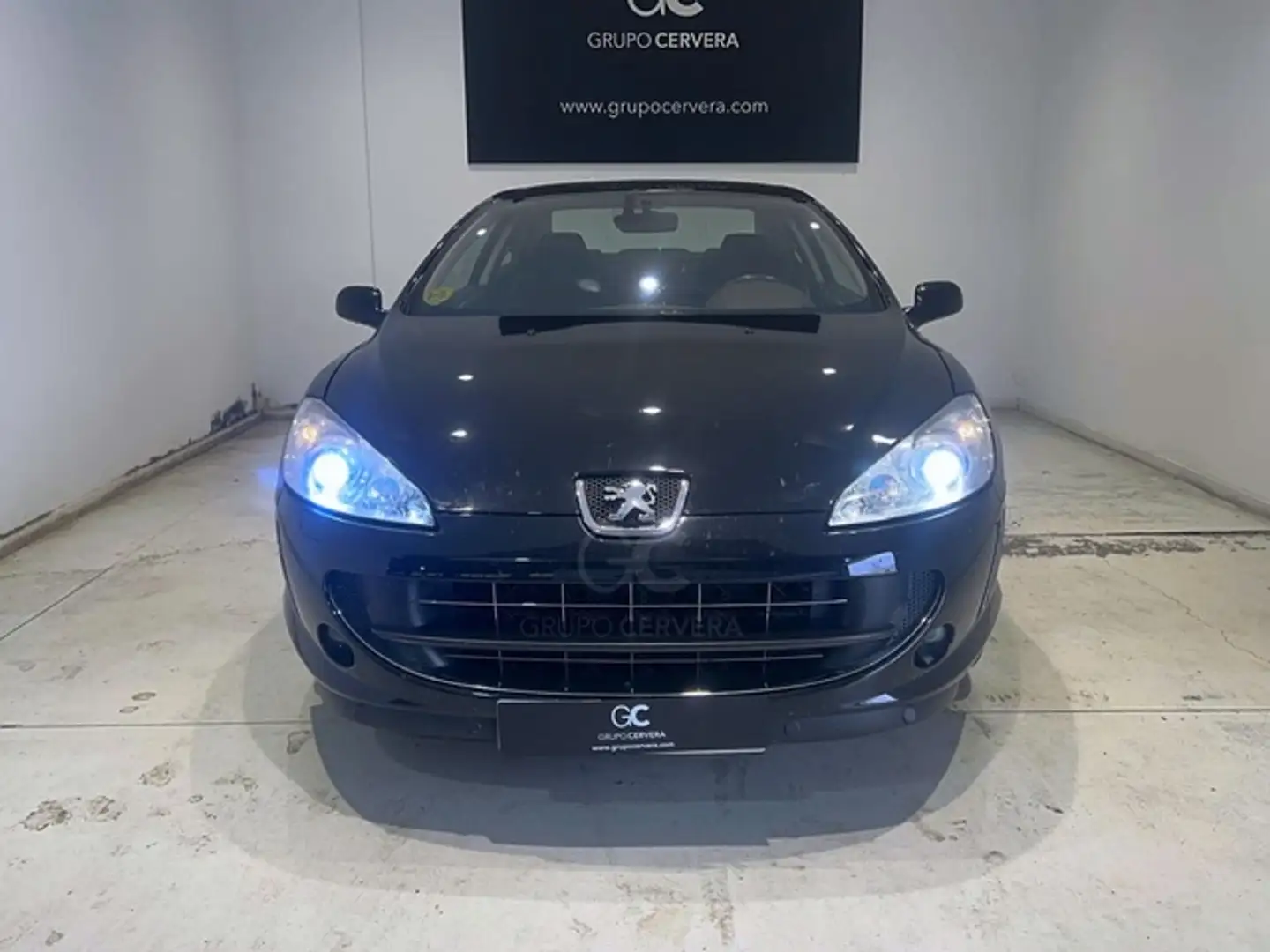 Peugeot 407 Coupé 2.7HDI Aut. Zwart - 2