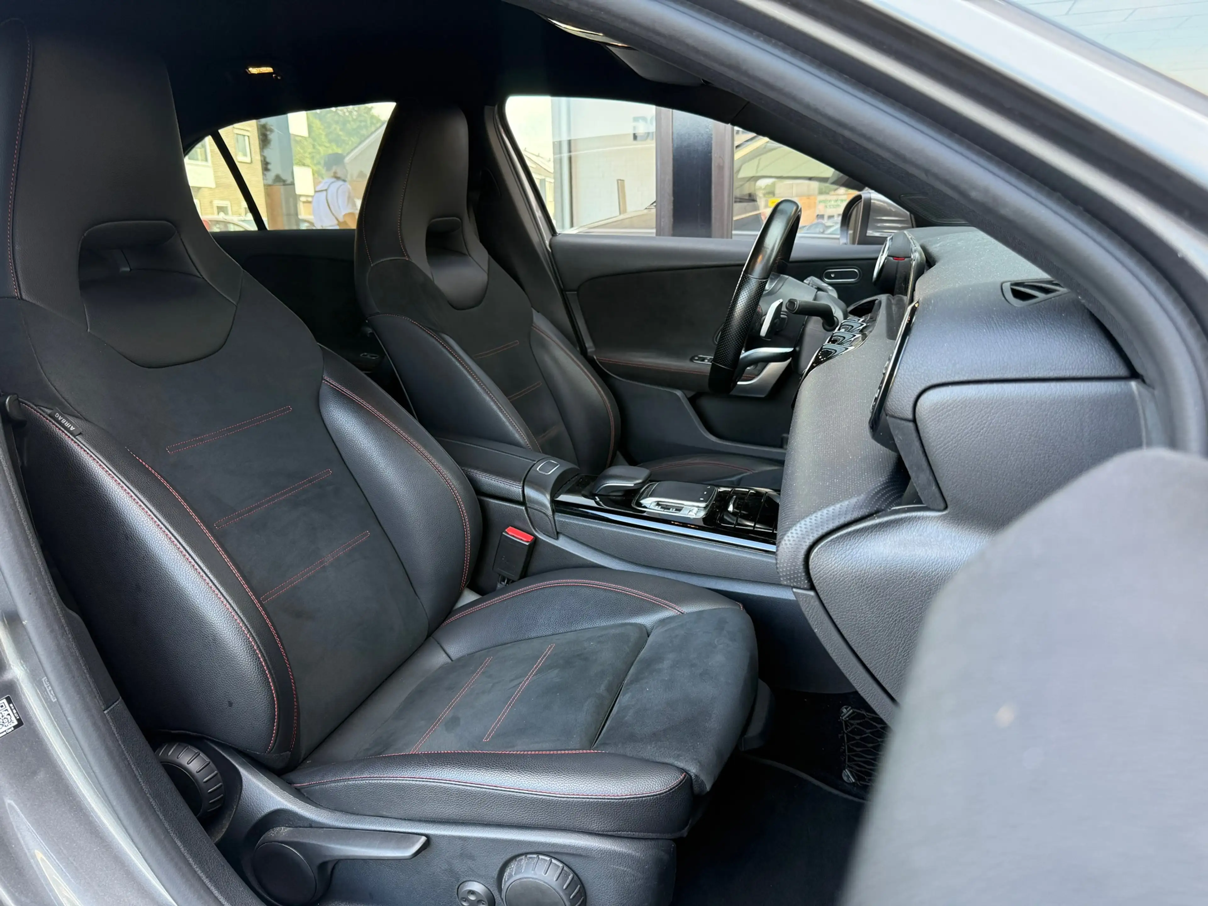 Mercedes-Benz A 200 A AMG 1e EIG | CARPLAY | CAMERA | NAP — photo 10