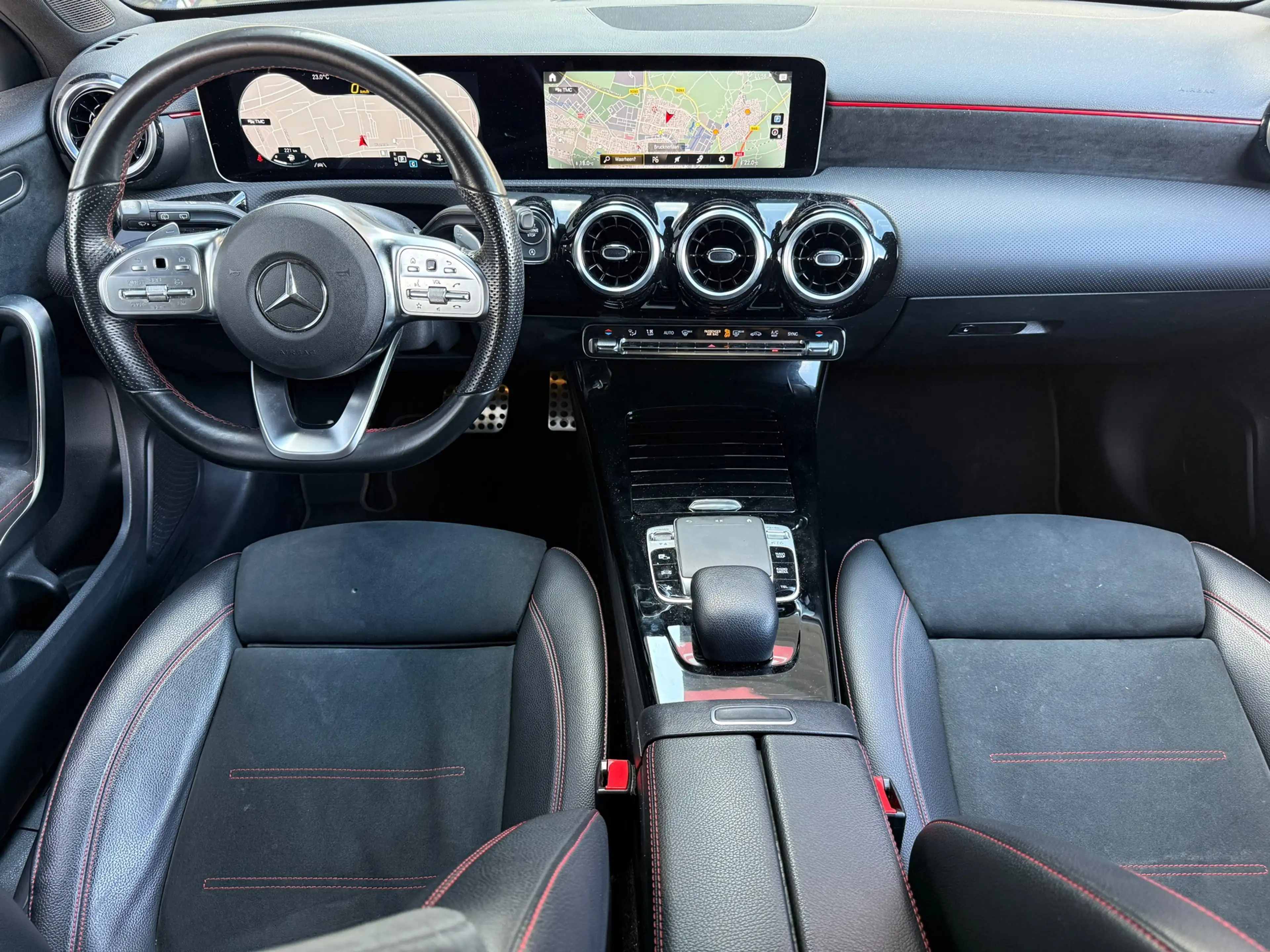Mercedes-Benz A 200 A AMG 1e EIG | CARPLAY | CAMERA | NAP — photo 2