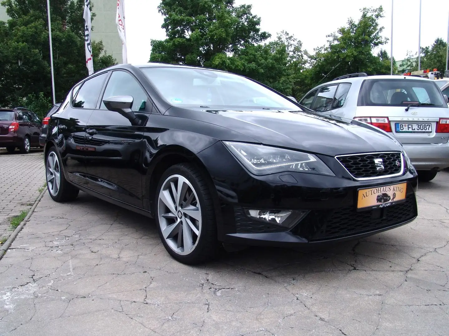 SEAT Leon FR-AUTOM/NAVI/LEDER/ Negro - 1