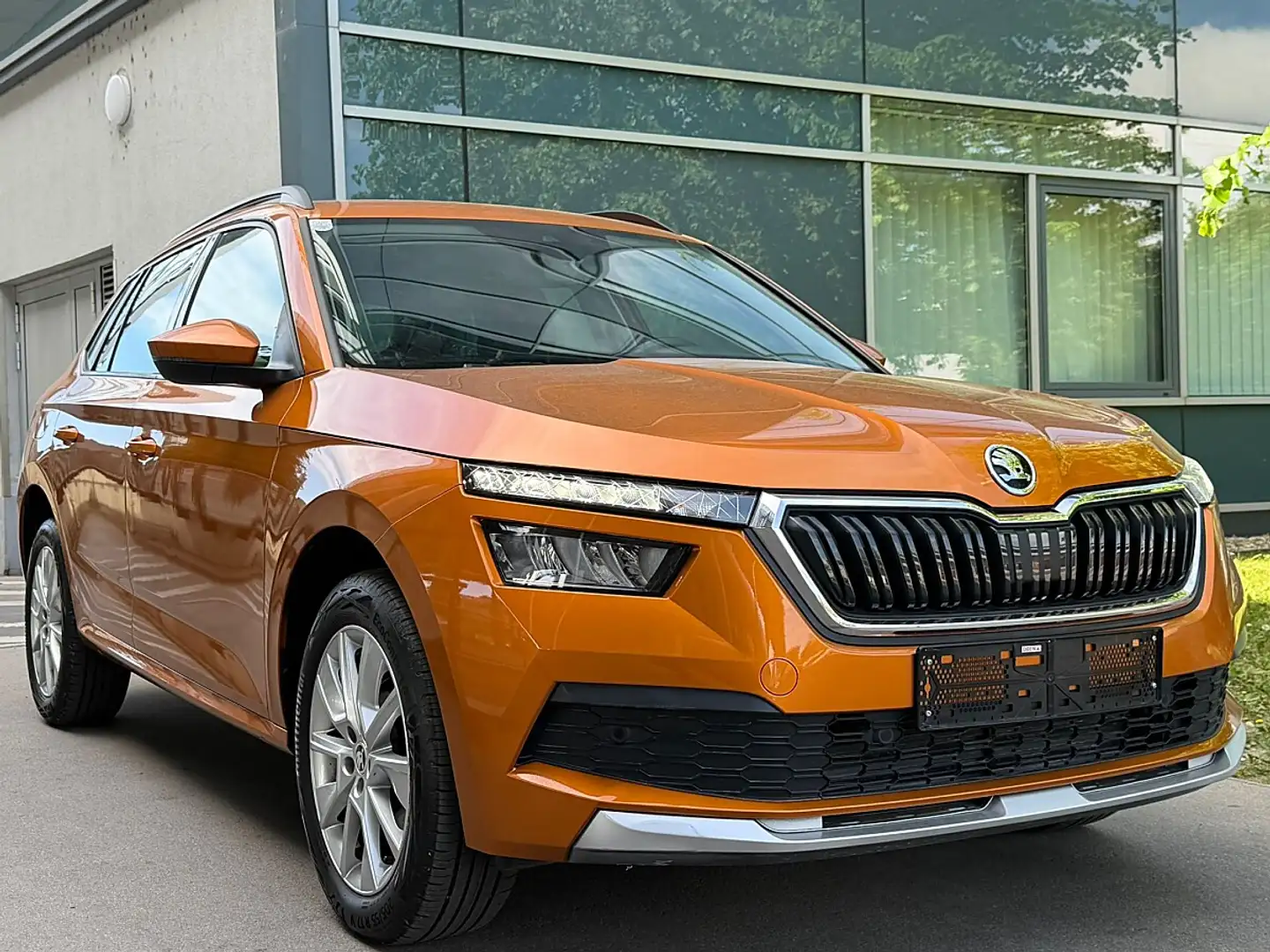 Skoda Kamiq 1.0 TSI Ambition Orange - 1