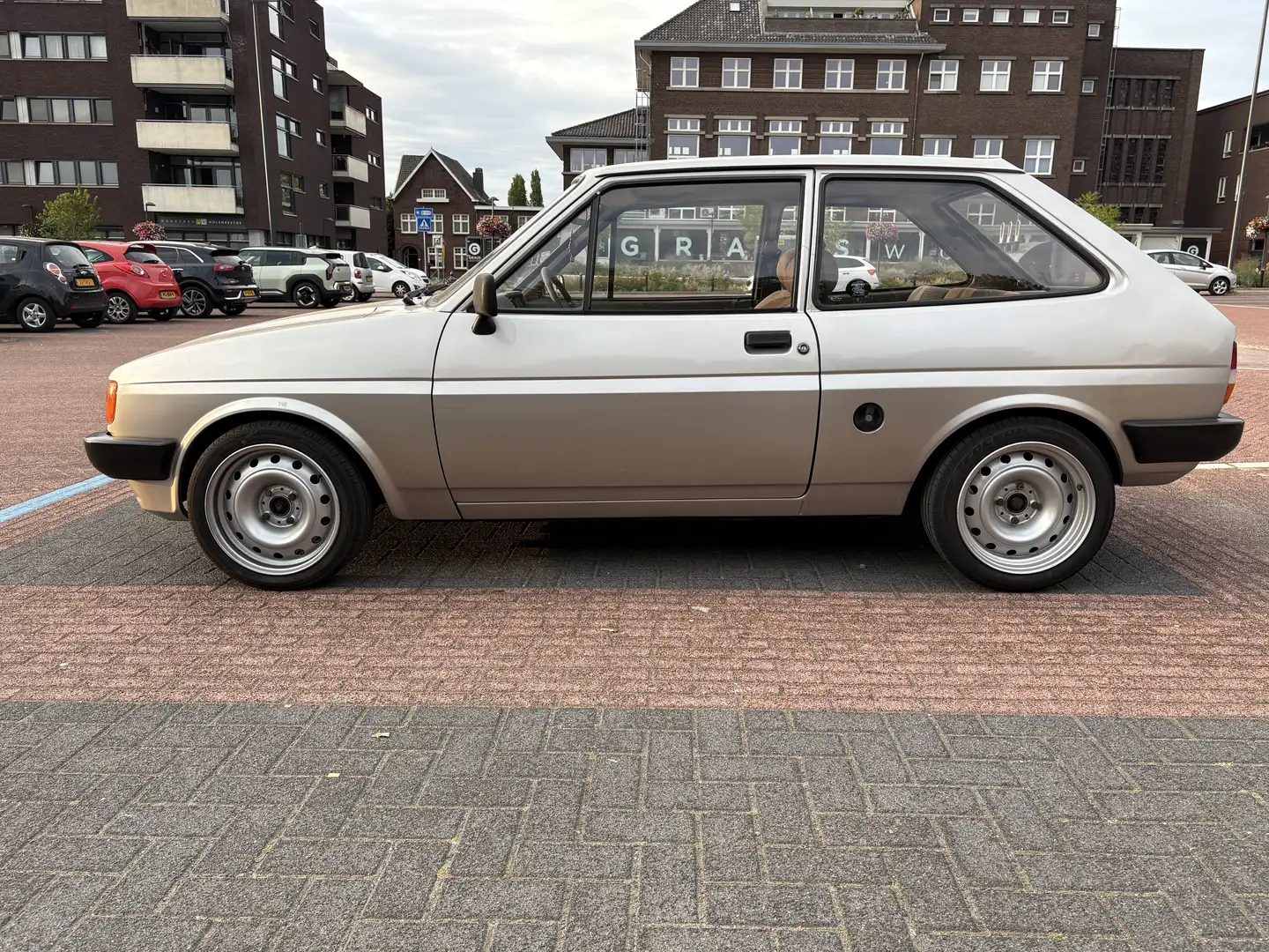 Ford Fiesta 1.1 Szürke - 1