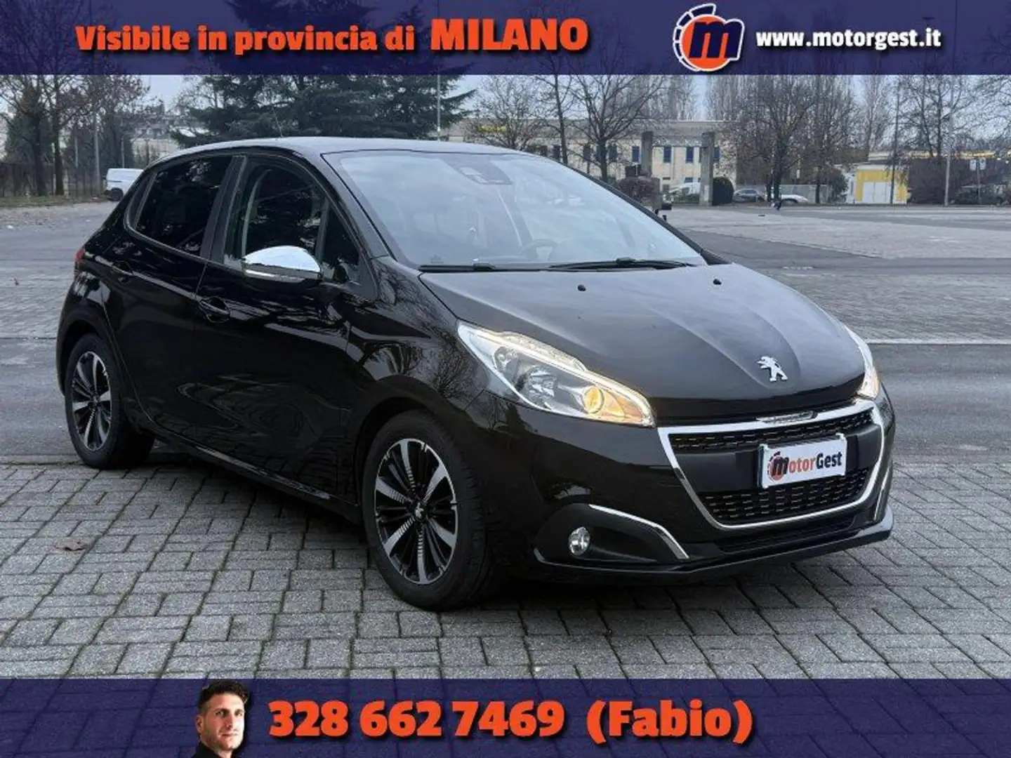 Peugeot 208 BlueHDi 100 S&S 5 porte Signature Schwarz - 1
