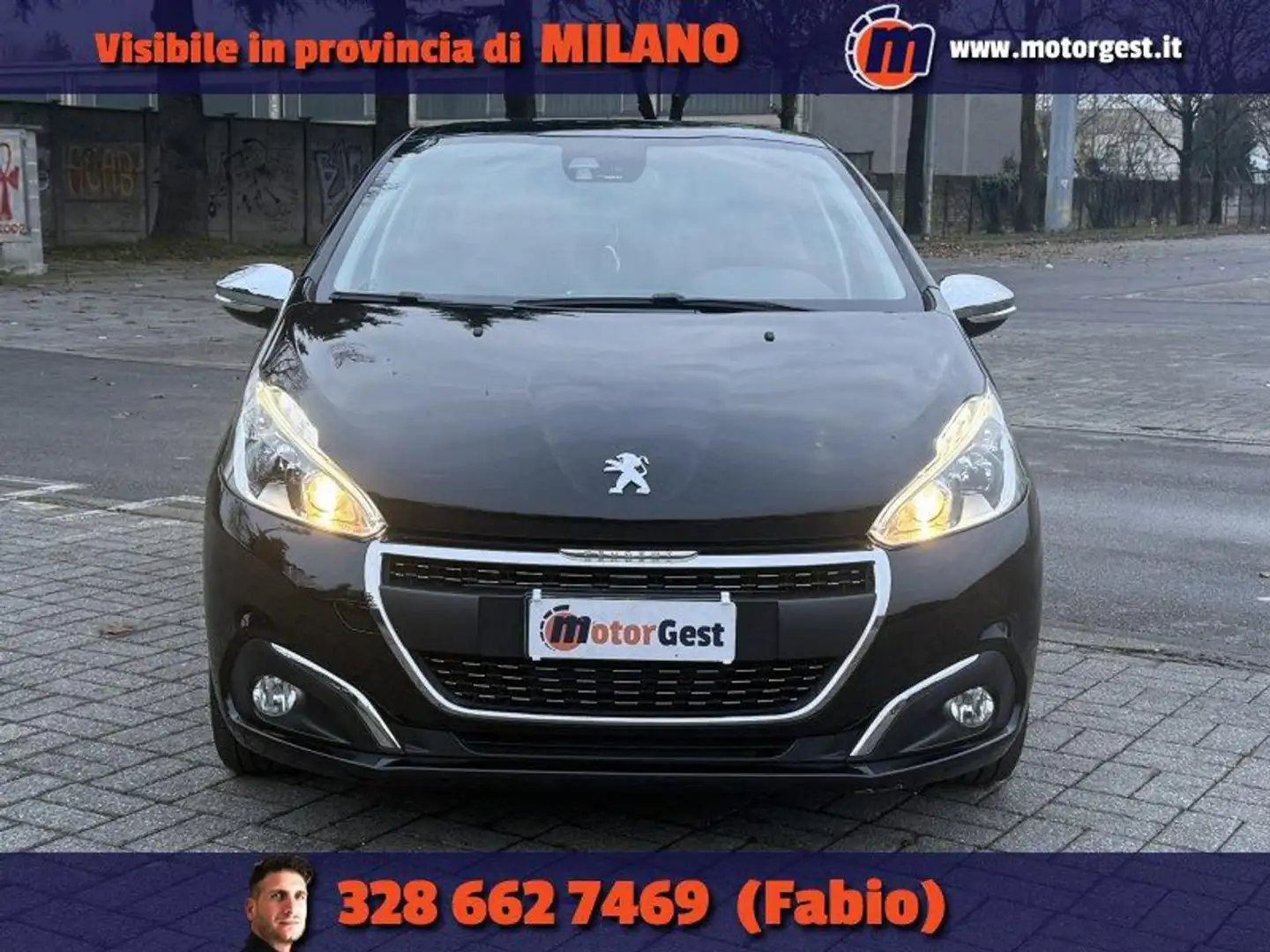 Peugeot 208 BlueHDi 100 S&S 5 porte Signature Schwarz - 2