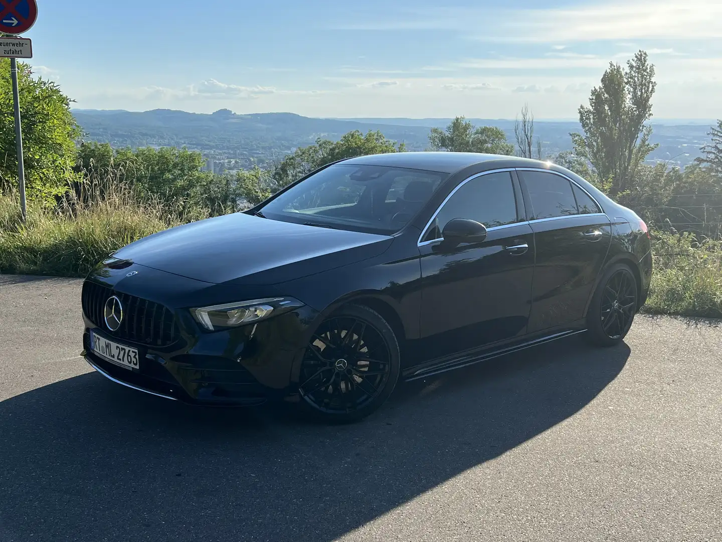 Mercedes-Benz A 250 4Matic 7G-DCT AMG Line - 2