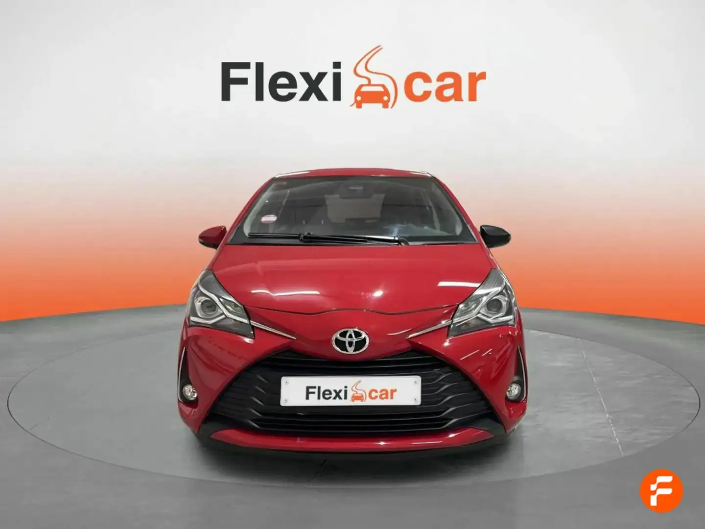 Toyota Yaris 1.0 Active Rojo - 2