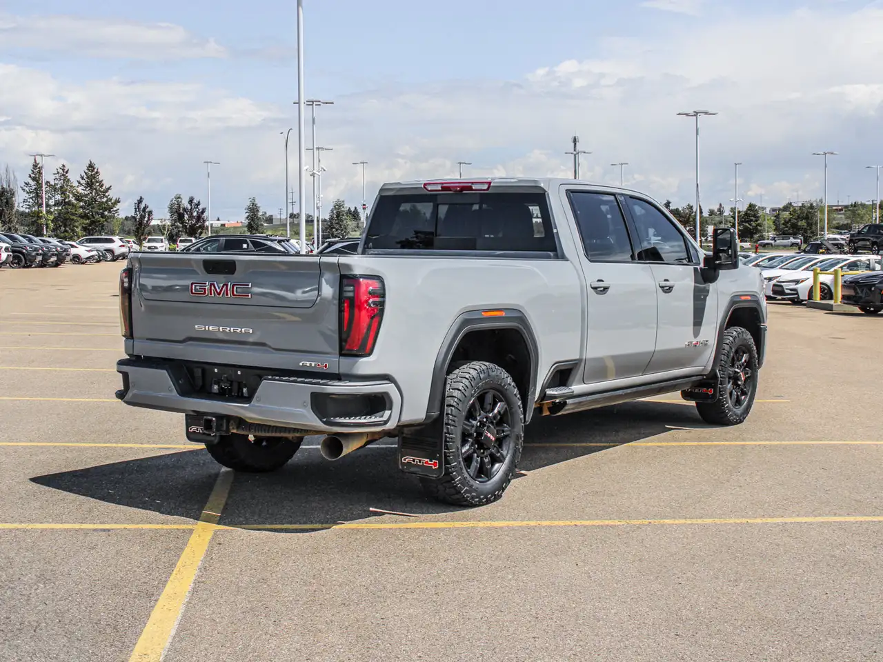 GMC Sierra 3500HD снимка GMC Sierra 3500HD