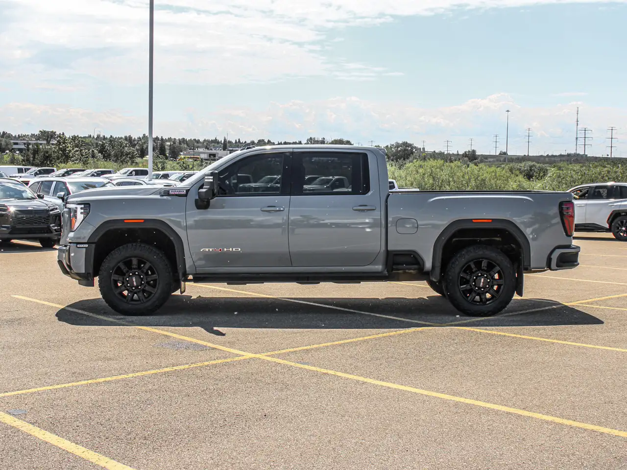 GMC Sierra 3500HD снимка GMC Sierra 3500HD