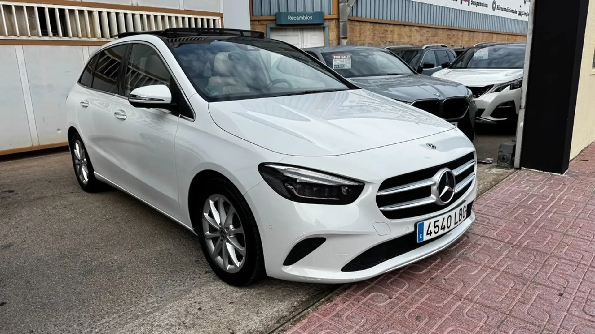 Mercedes-Benz B 200 d Blanc - 1