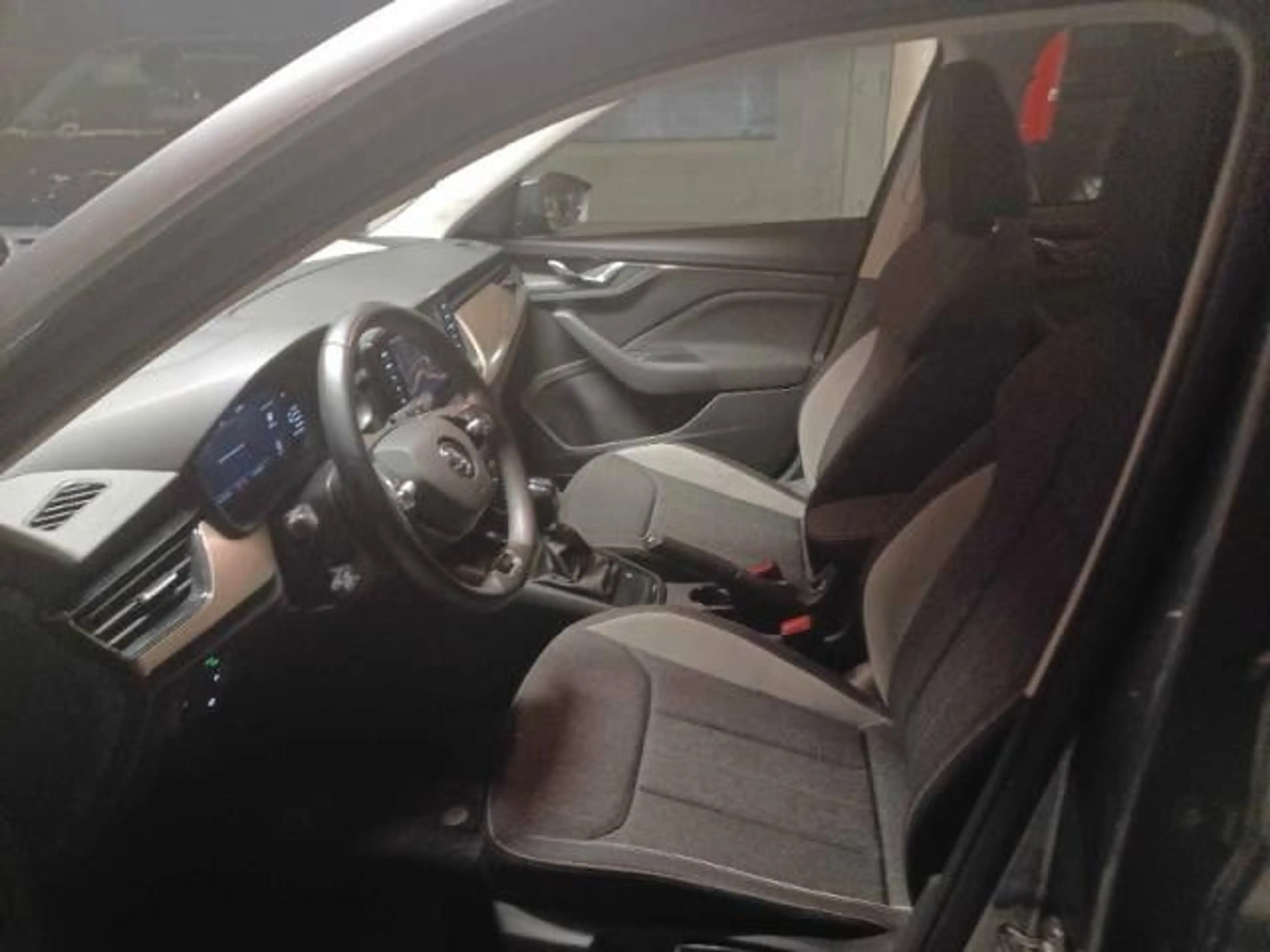 Skoda Kamiq Style 1.4TSI LED PDC Alu Navi — photo 3