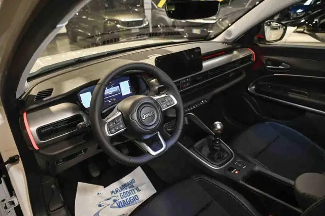 Jeep Avenger view 10
