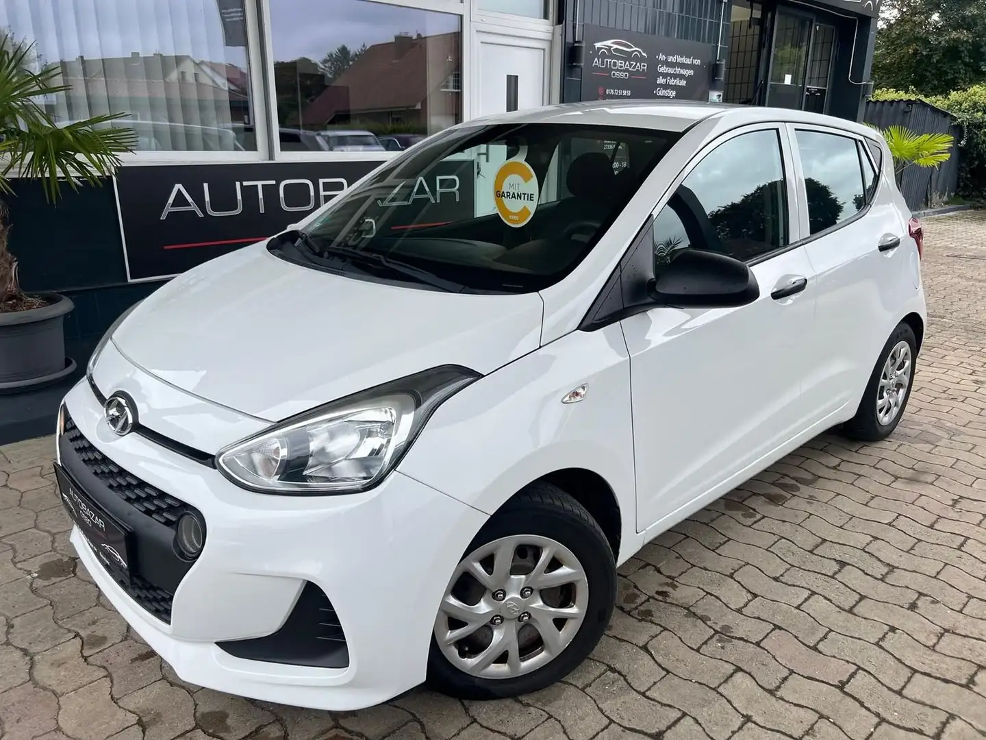 Hyundai i10 Basis 1.0 *2.Hand* TÜV Neu * Blanc - 1