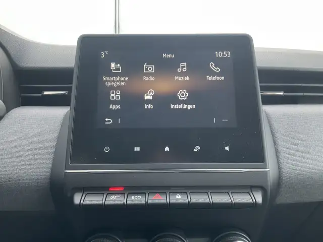 Renault Clio view 9