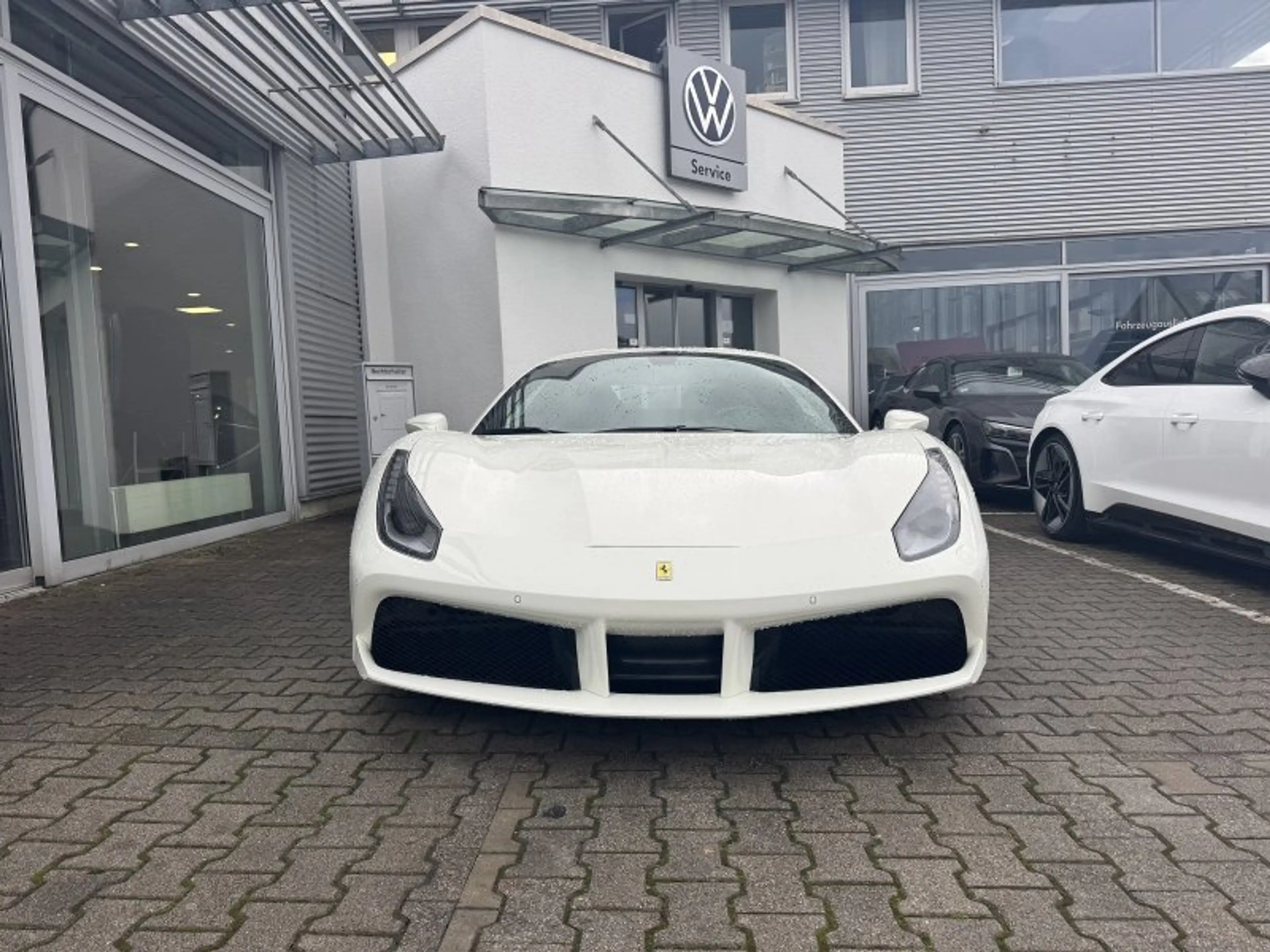 Ferrari 488 GTB Kamera Carbon dt. Auto u.frei — photo 2