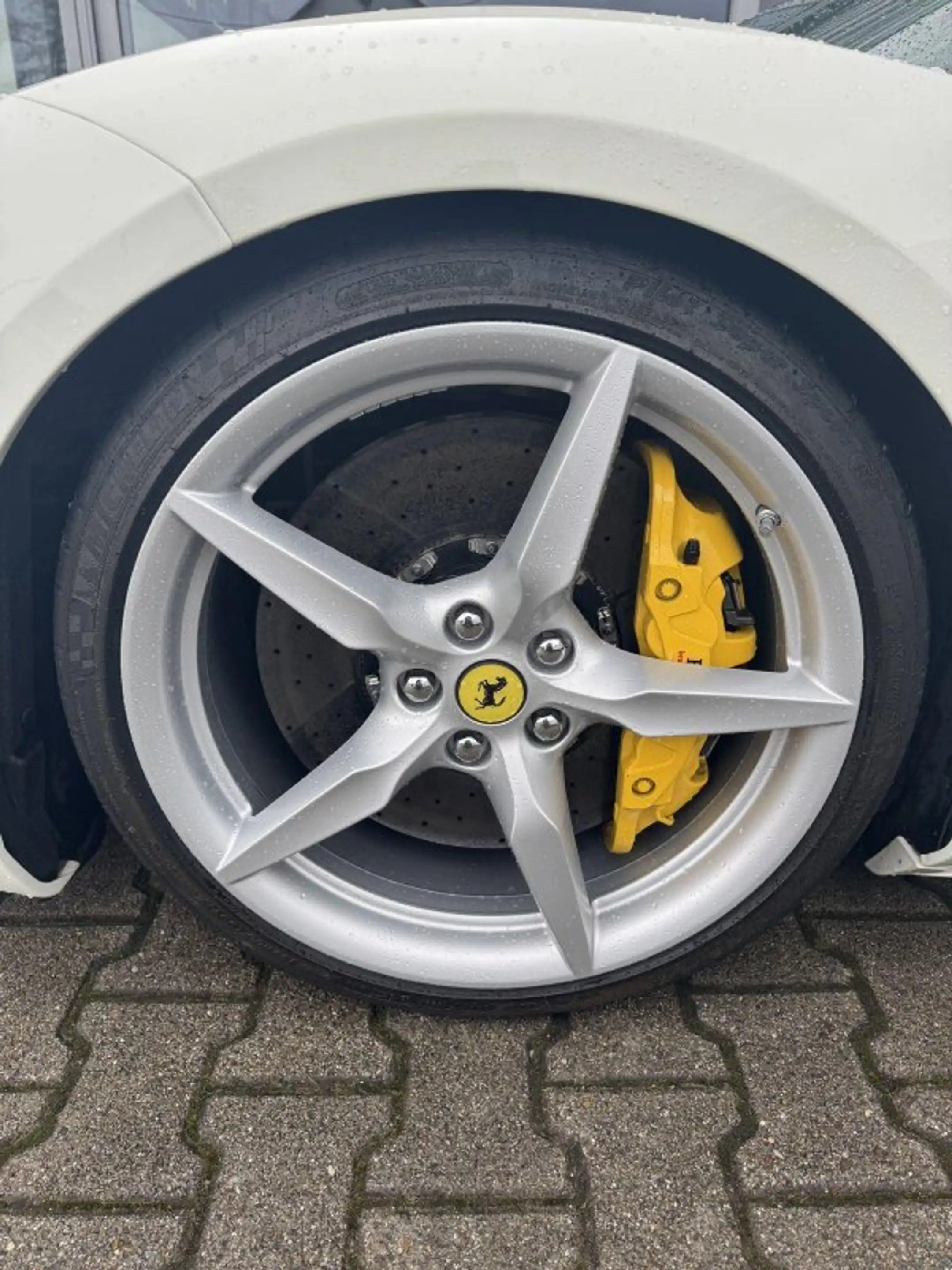 Ferrari 488 GTB Kamera Carbon dt. Auto u.frei — photo 15