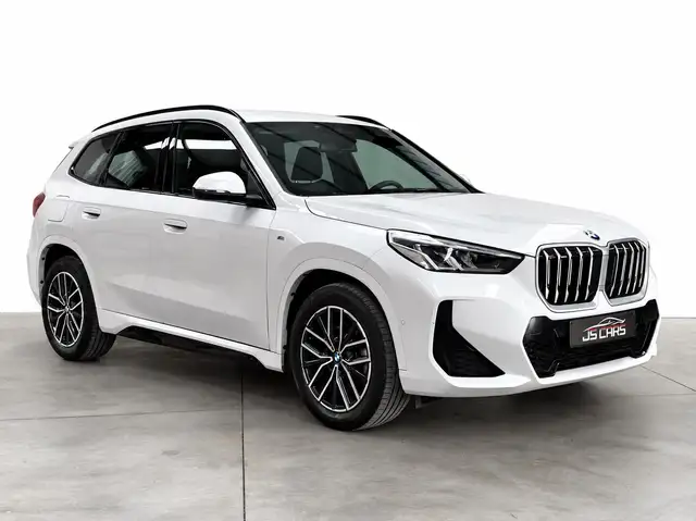 BMW X1 view 5