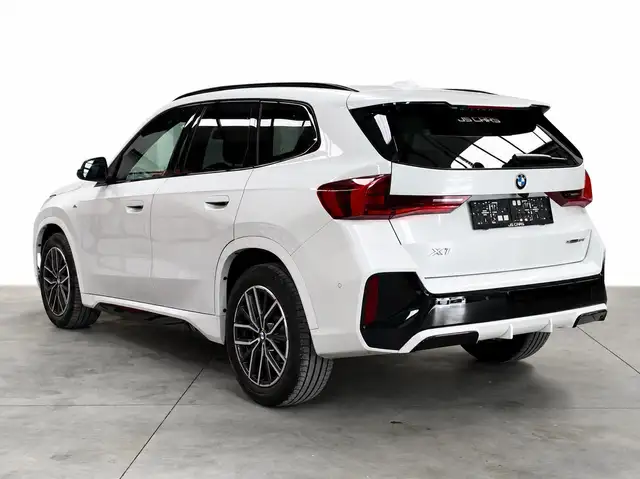 BMW X1 view 7